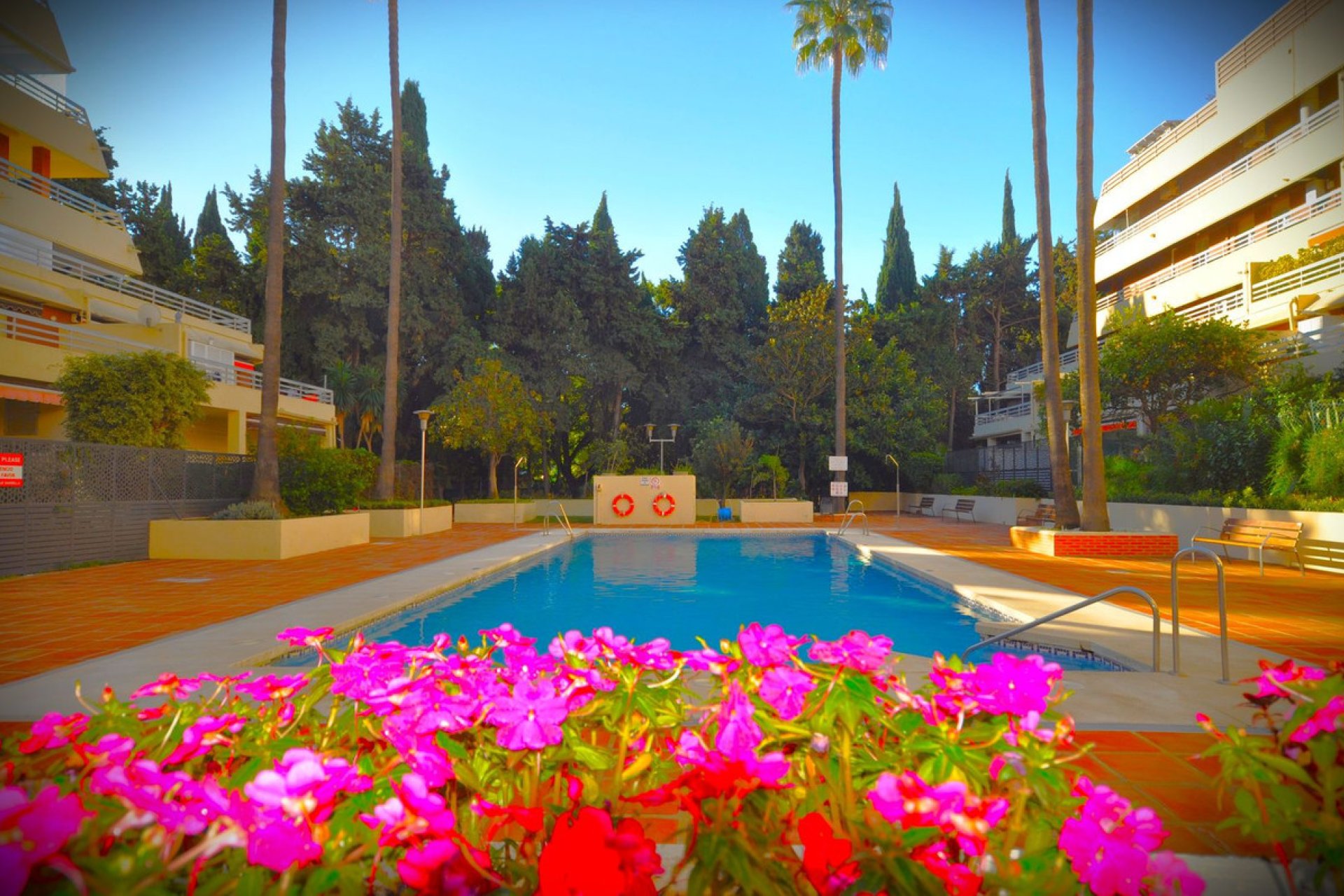 Resale - Apartment - Middle Floor Apartment - Marbella - Marbella Centro