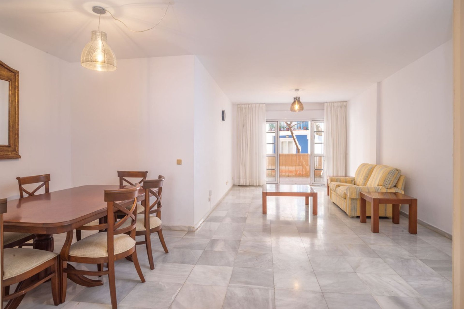 Resale - Apartment - Middle Floor Apartment - Marbella - Marbella Centro