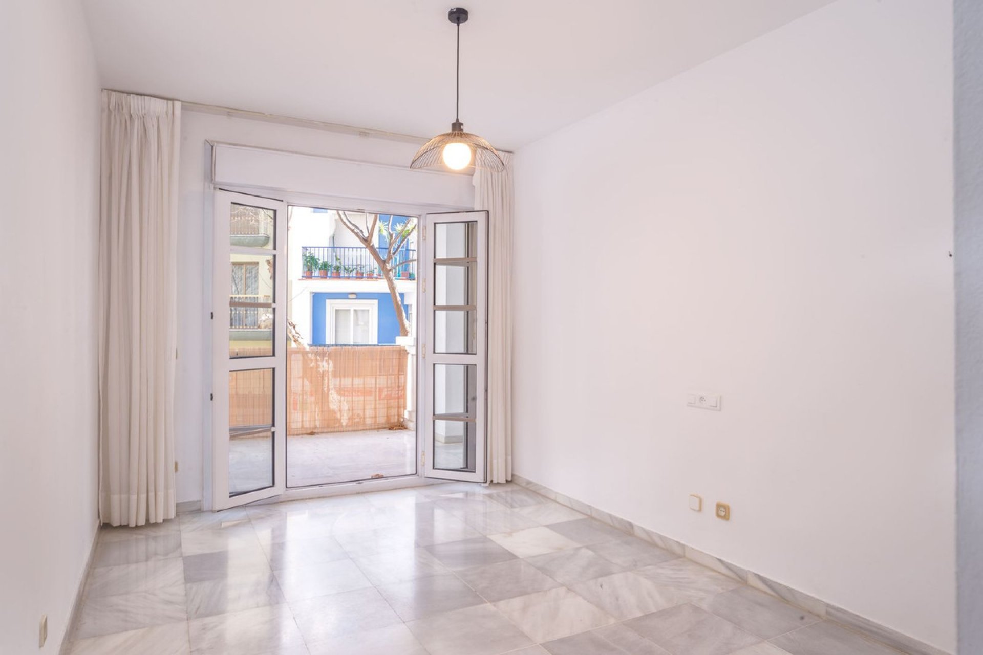 Resale - Apartment - Middle Floor Apartment - Marbella - Marbella Centro