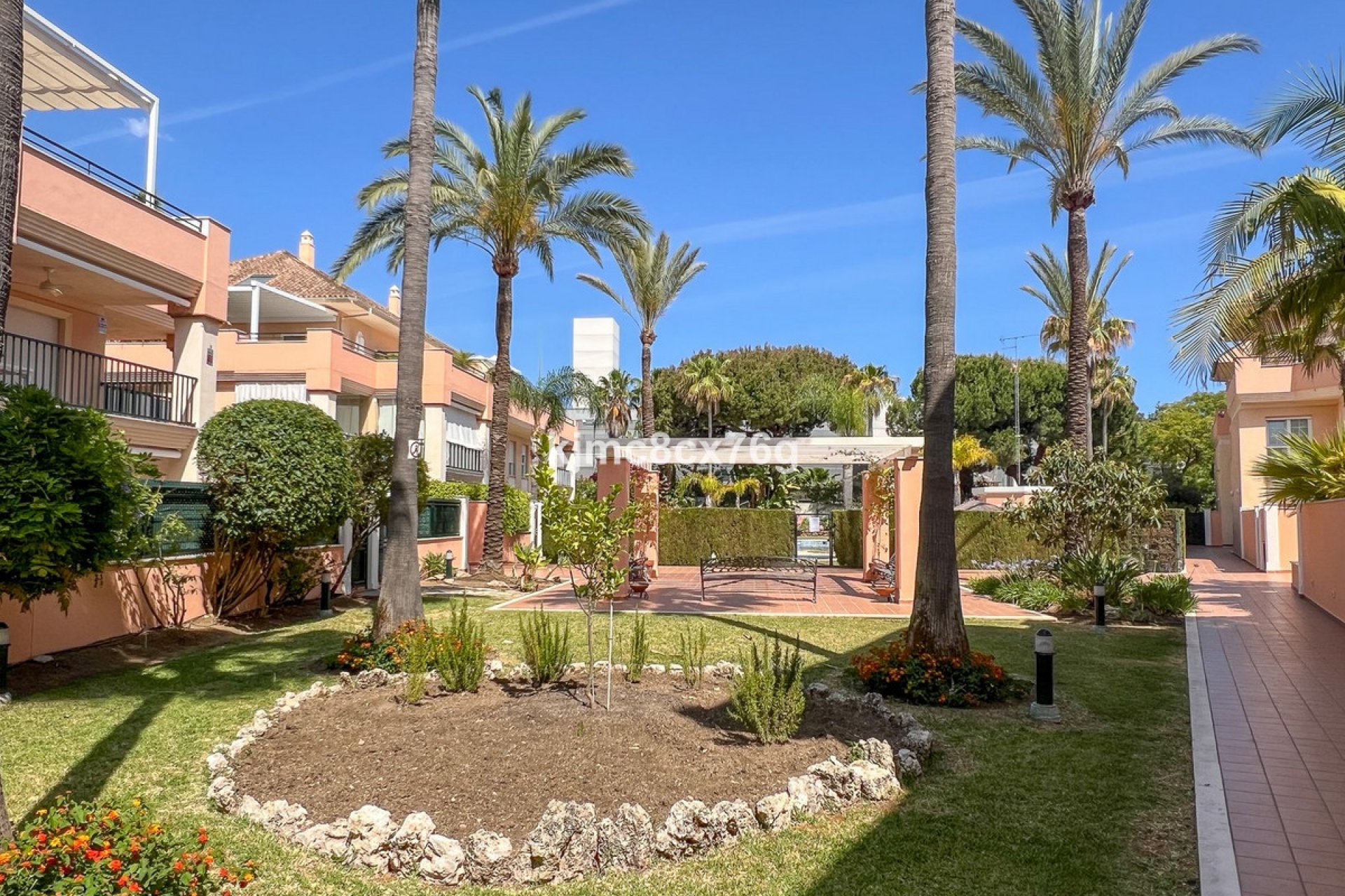 Resale - Apartment - Middle Floor Apartment - Marbella - Marbella Centro