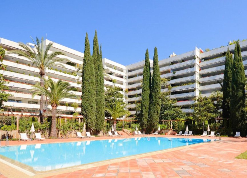 Resale - Apartment - Middle Floor Apartment - Marbella - Marbella Centro