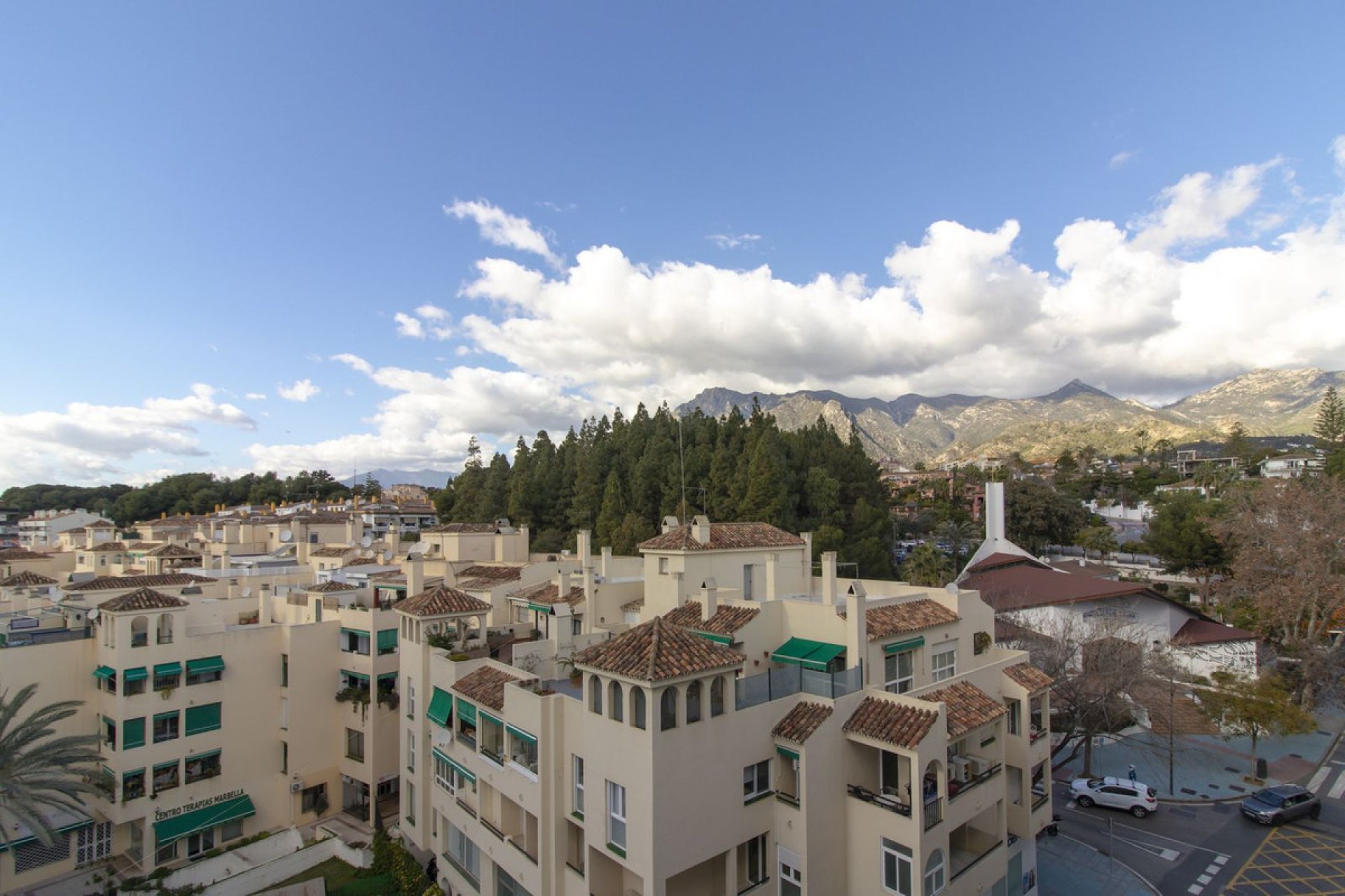 Resale - Apartment - Middle Floor Apartment - Marbella - Marbella Centro