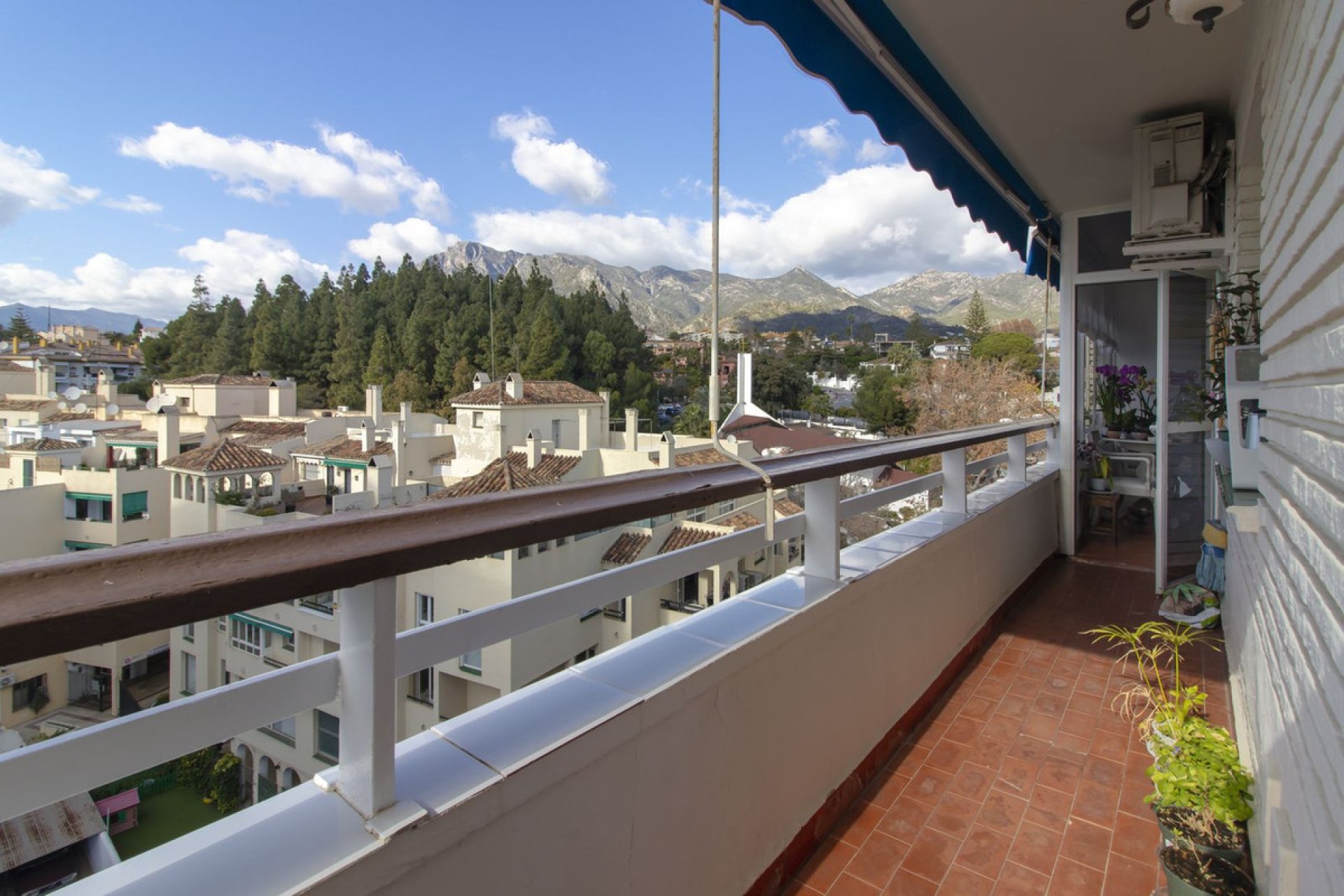 Resale - Apartment - Middle Floor Apartment - Marbella - Marbella Centro