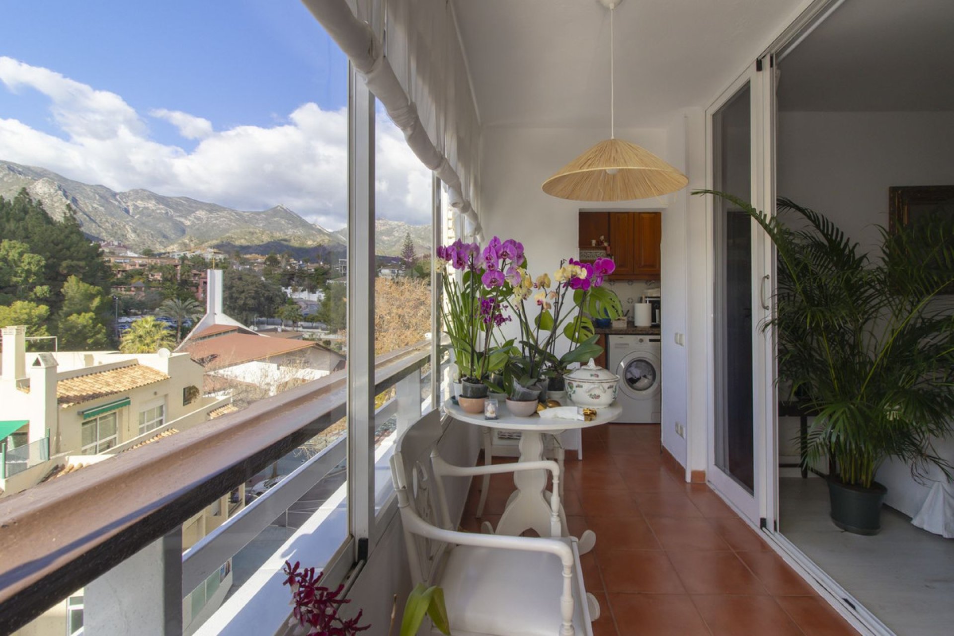 Resale - Apartment - Middle Floor Apartment - Marbella - Marbella Centro