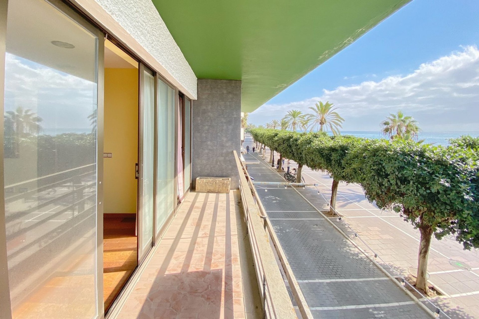 Resale - Apartment - Middle Floor Apartment - Marbella - Marbella Centro