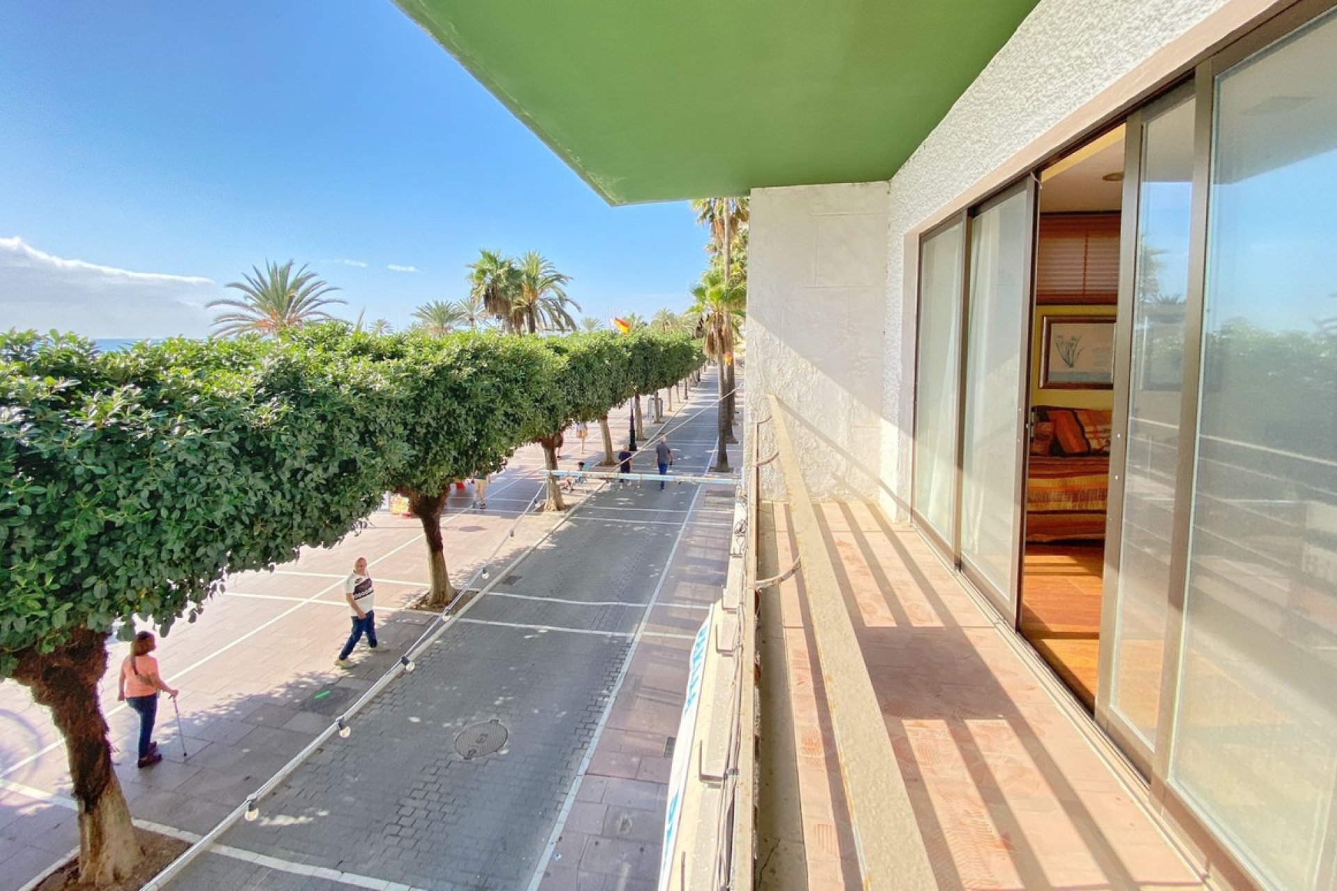 Resale - Apartment - Middle Floor Apartment - Marbella - Marbella Centro