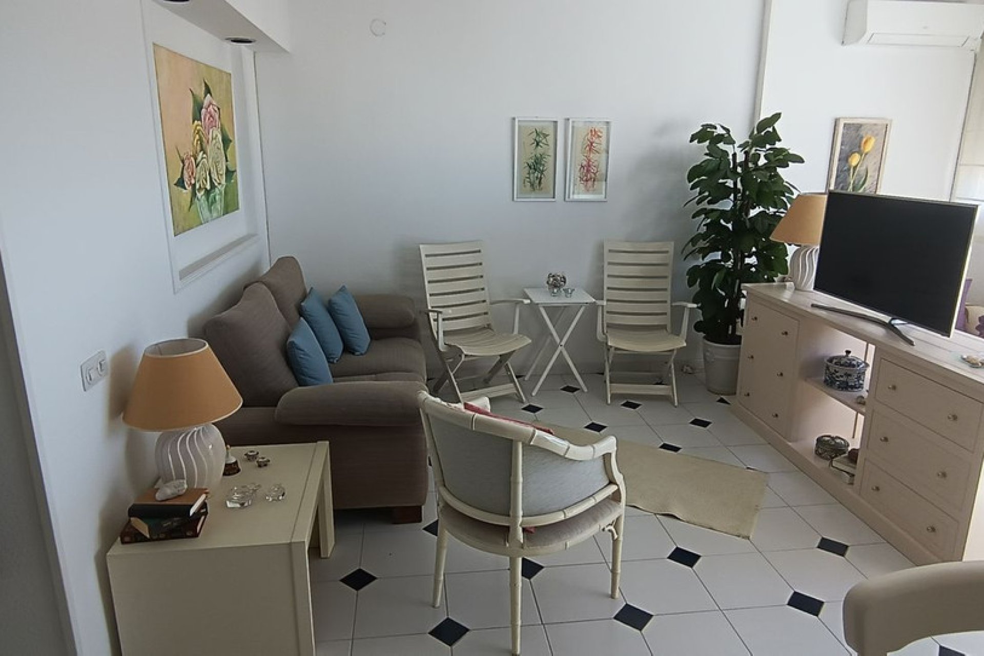 Resale - Apartment - Middle Floor Apartment - Marbella - Marbella Centro