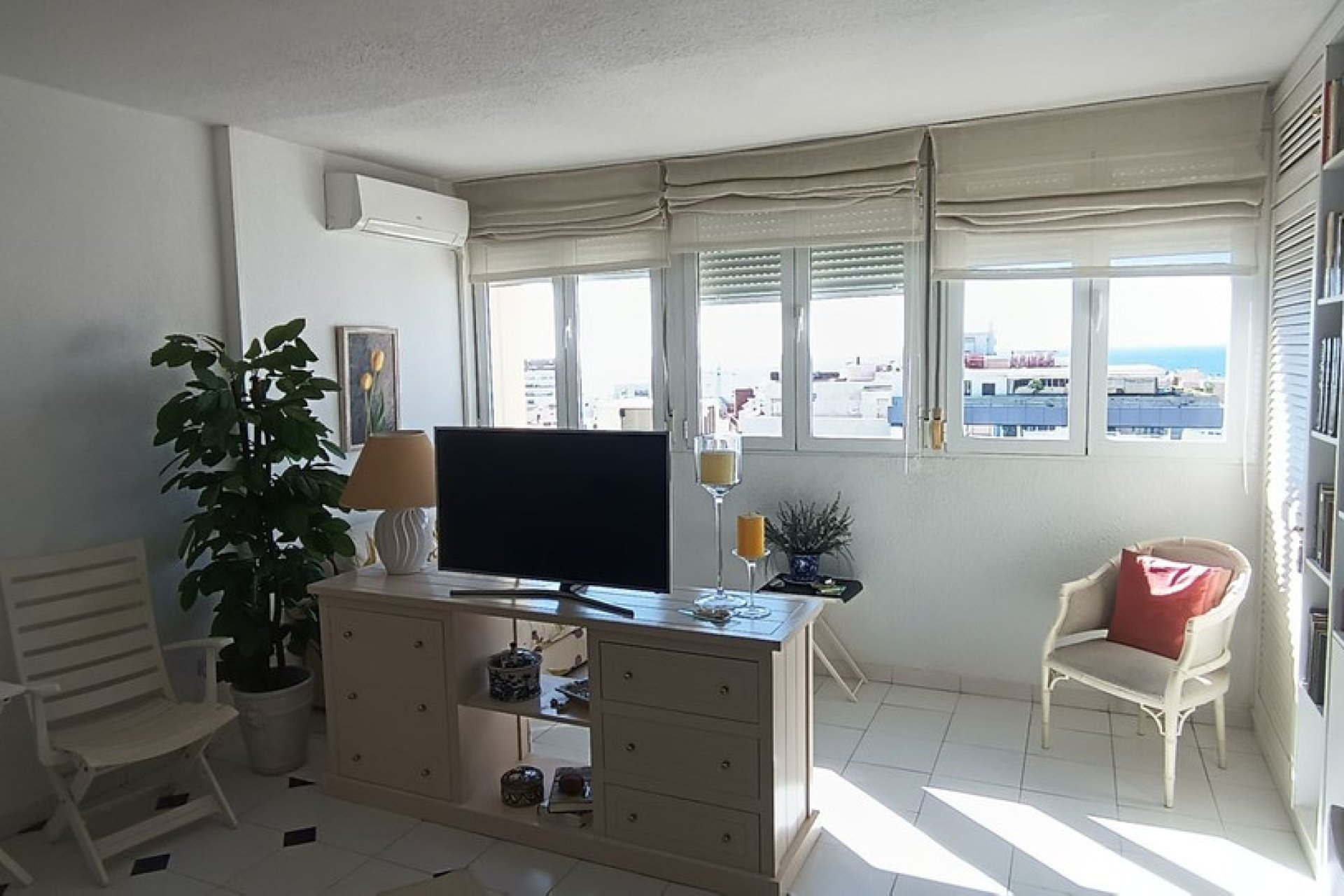 Resale - Apartment - Middle Floor Apartment - Marbella - Marbella Centro