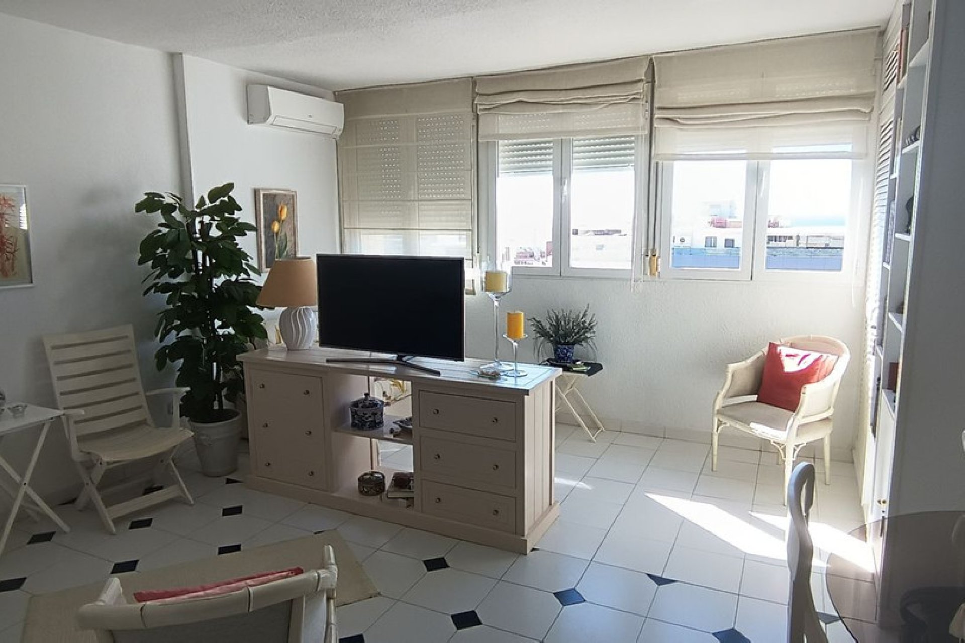 Resale - Apartment - Middle Floor Apartment - Marbella - Marbella Centro