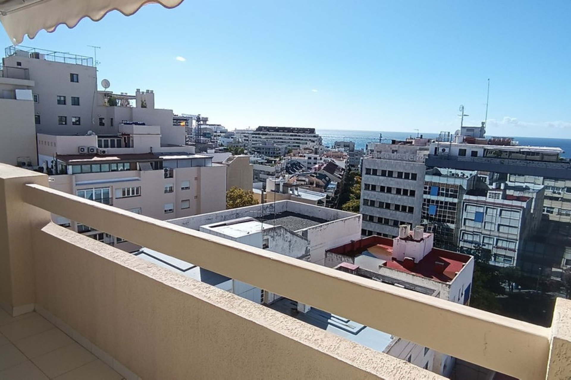 Resale - Apartment - Middle Floor Apartment - Marbella - Marbella Centro