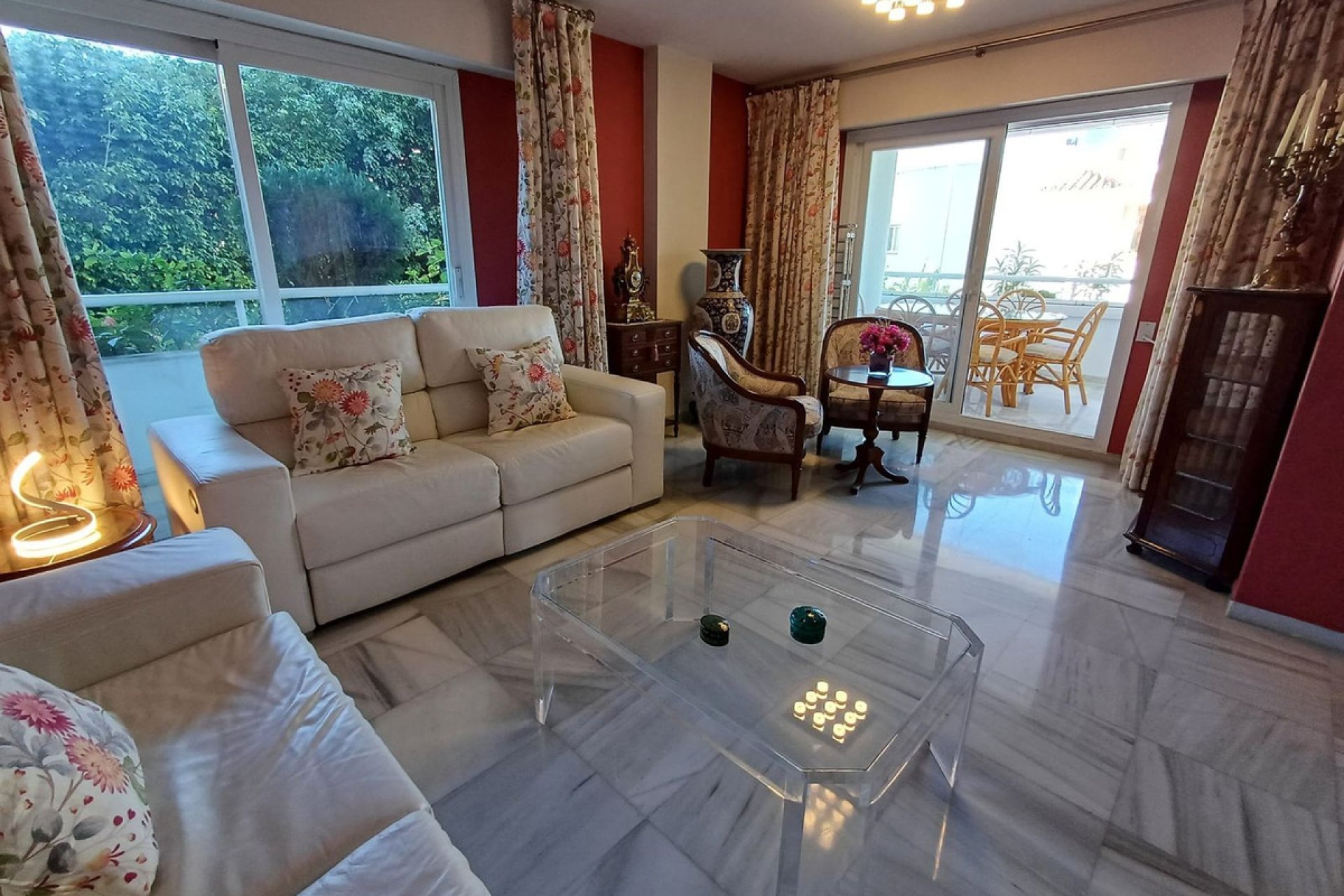 Resale - Apartment - Middle Floor Apartment - Marbella - Marbella Centro