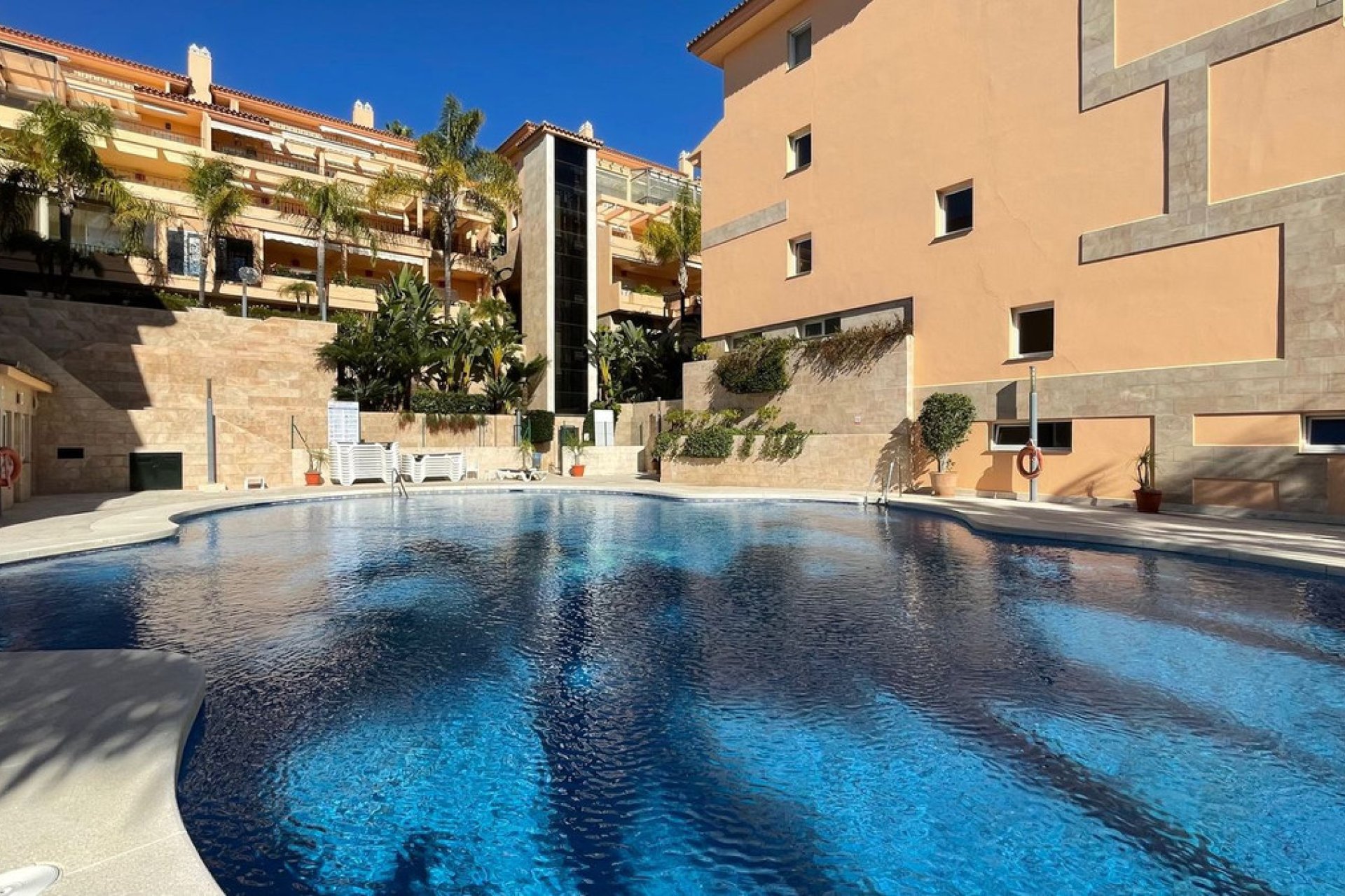 Resale - Apartment - Middle Floor Apartment - Marbella - Marbella Centro