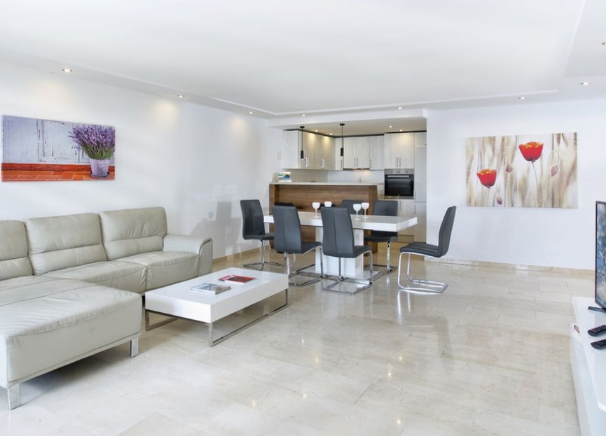 Resale - Apartment - Middle Floor Apartment - Marbella - Marbella Centro