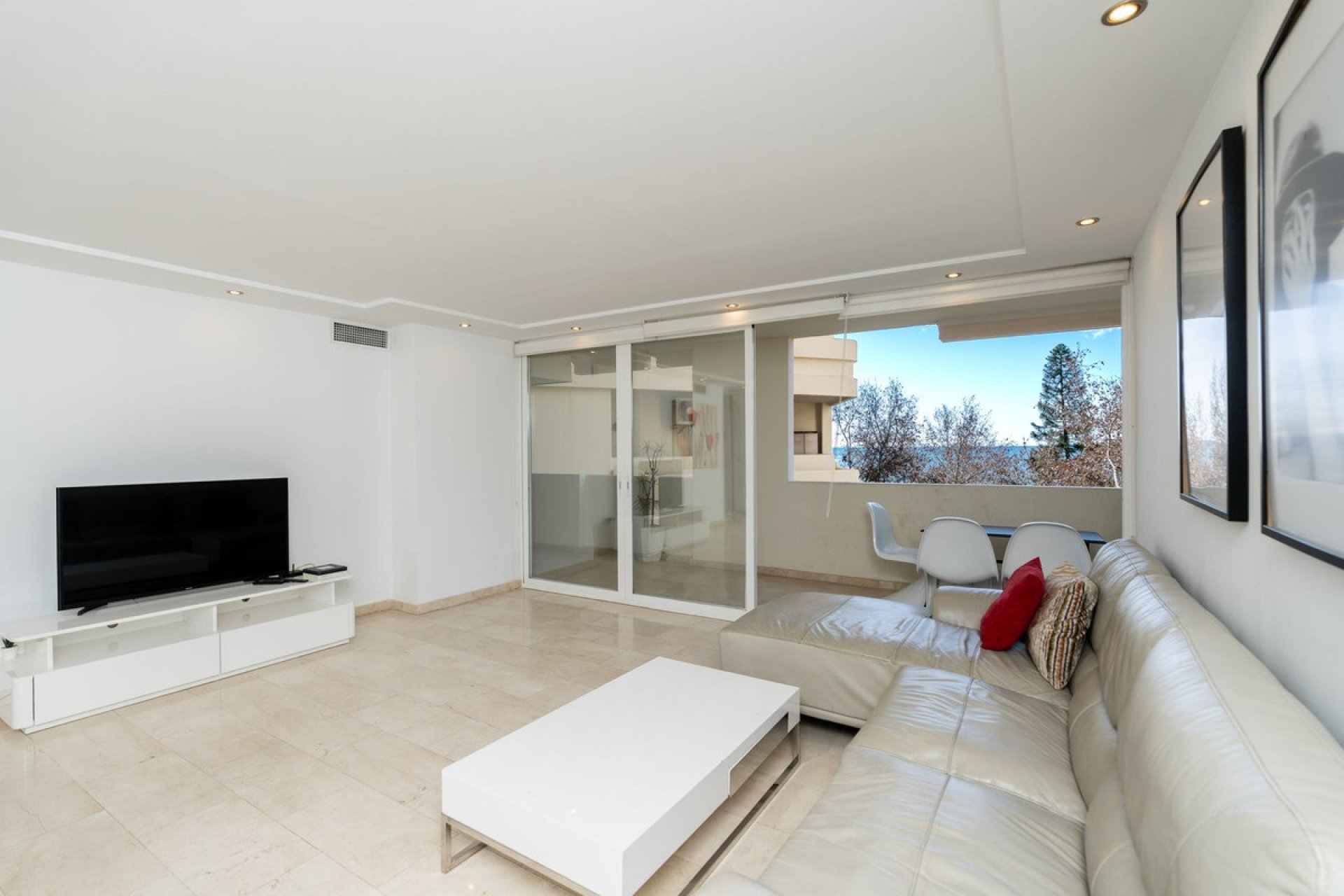 Resale - Apartment - Middle Floor Apartment - Marbella - Marbella Centro