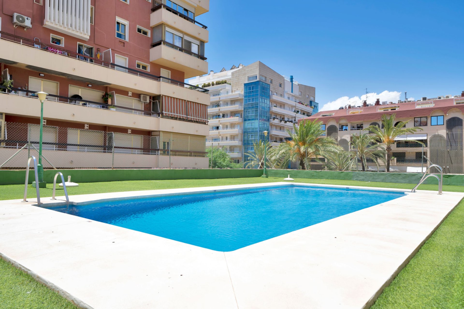 Resale - Apartment - Middle Floor Apartment - Marbella - Marbella Centro