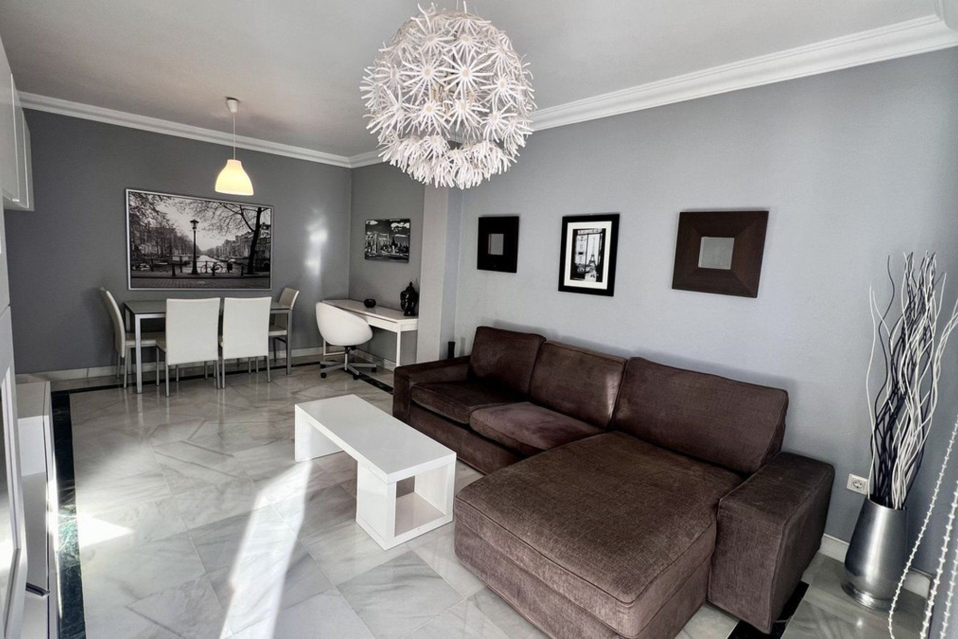 Resale - Apartment - Middle Floor Apartment - Marbella - Marbella Centro