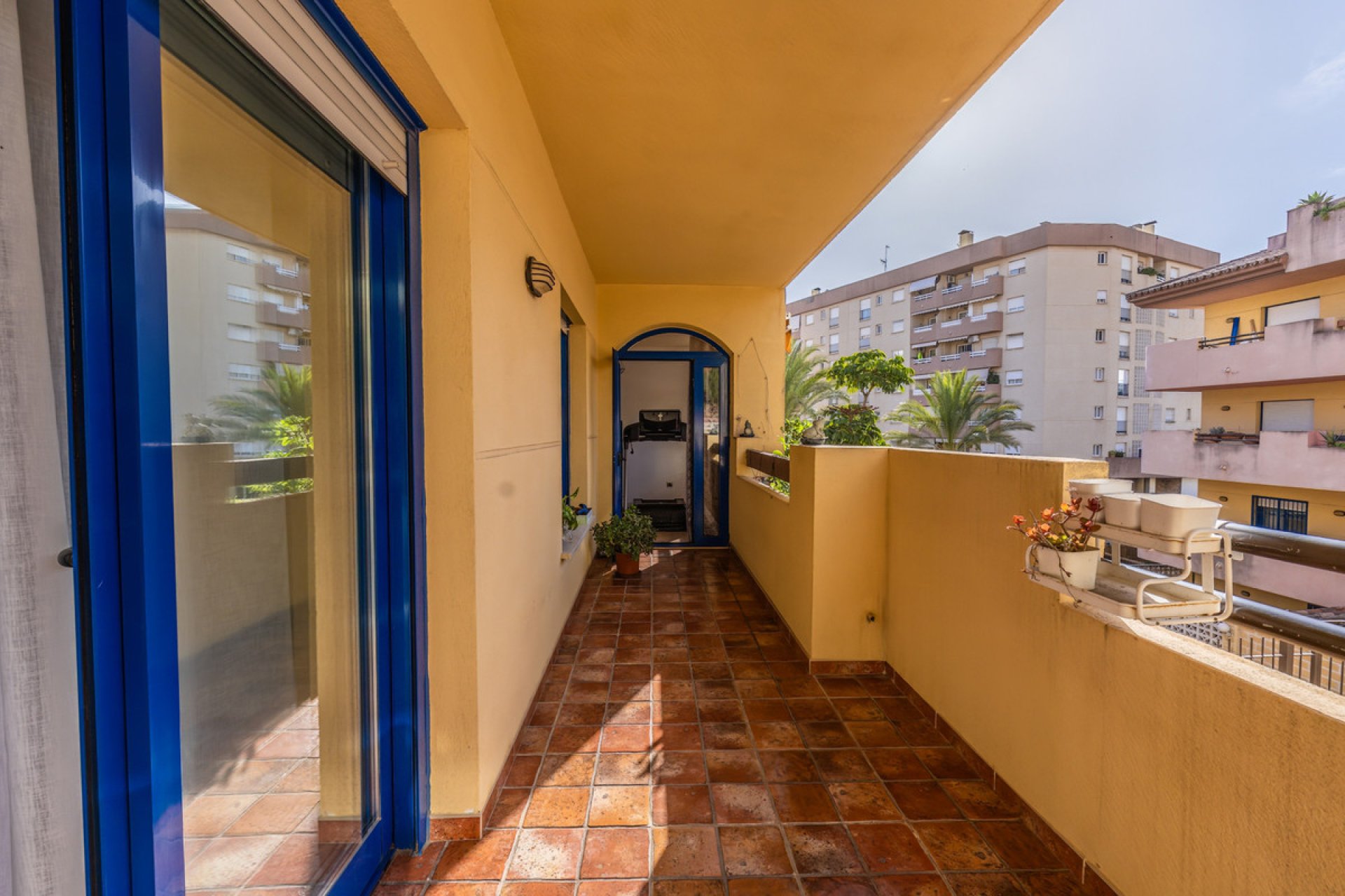 Resale - Apartment - Middle Floor Apartment - Marbella - Marbella Centro