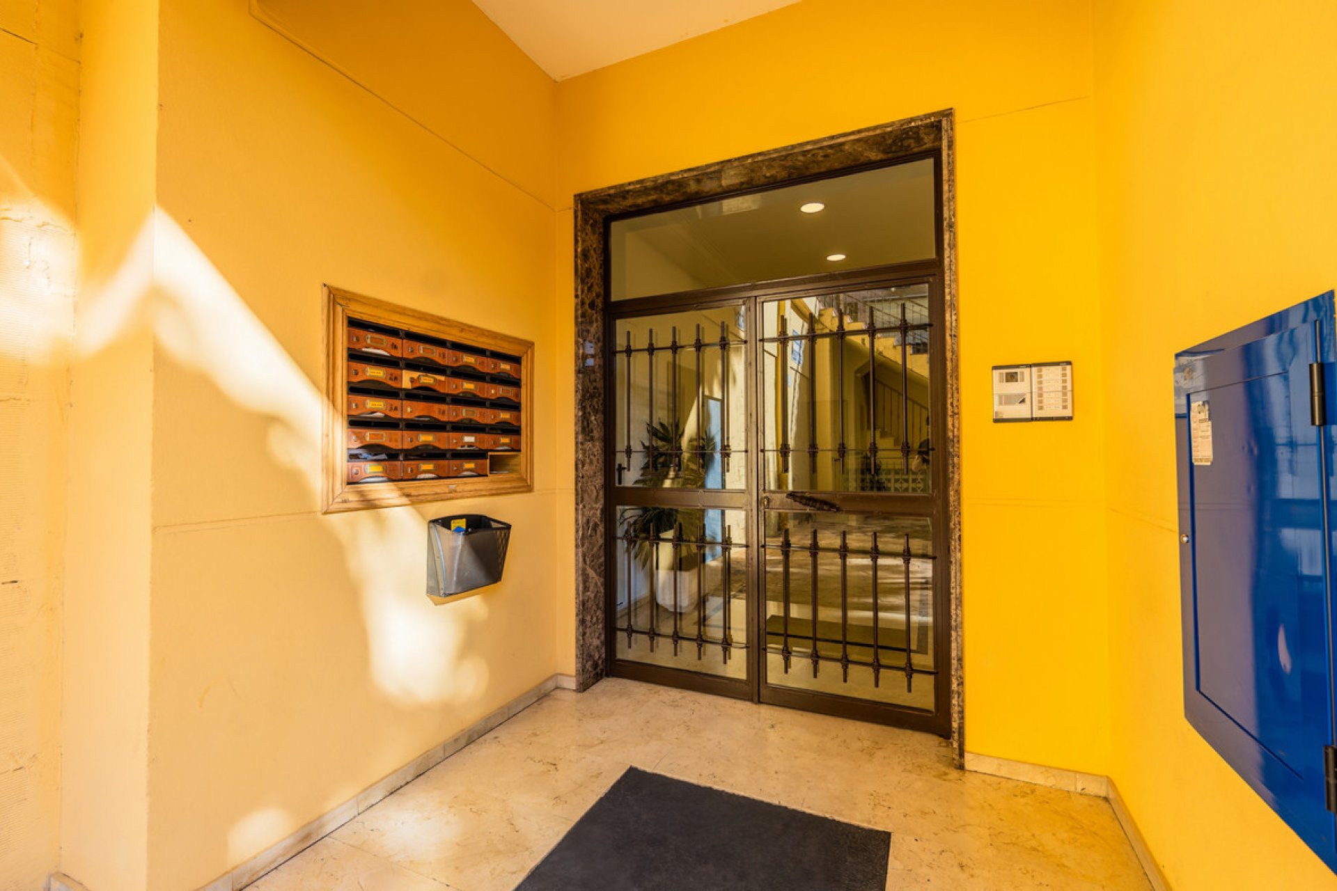 Resale - Apartment - Middle Floor Apartment - Marbella - Marbella Centro