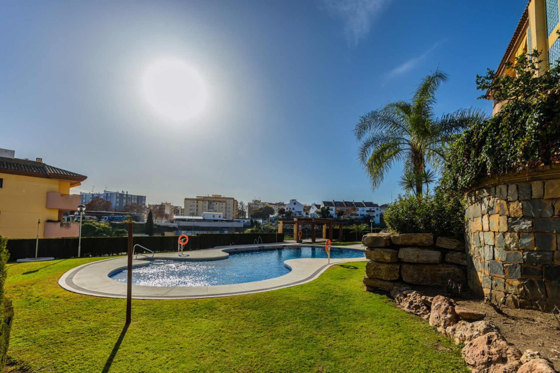 Resale - Apartment - Middle Floor Apartment - Marbella - Marbella Centro