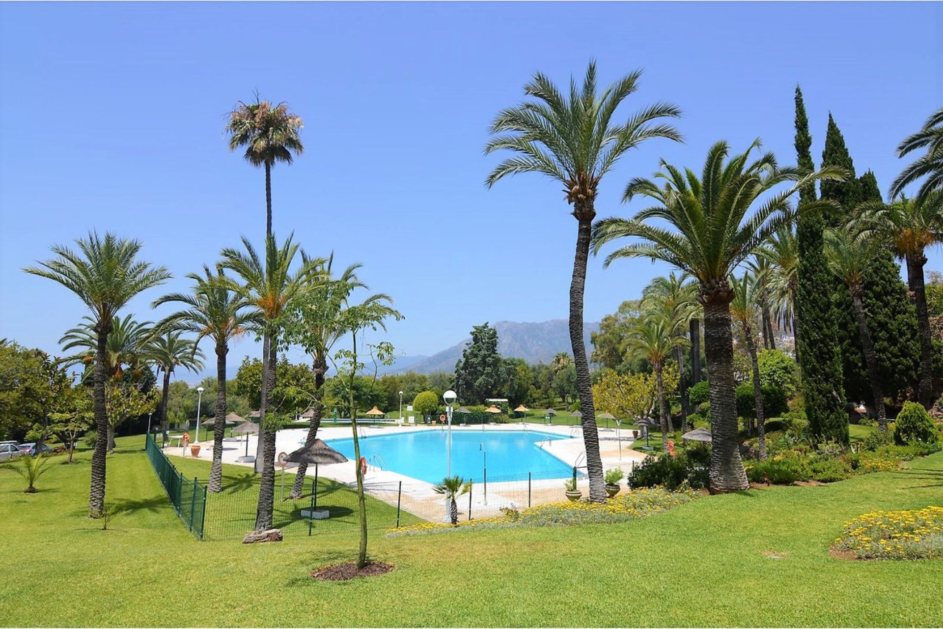 Resale - Apartment - Middle Floor Apartment - Marbella - Marbella Centro