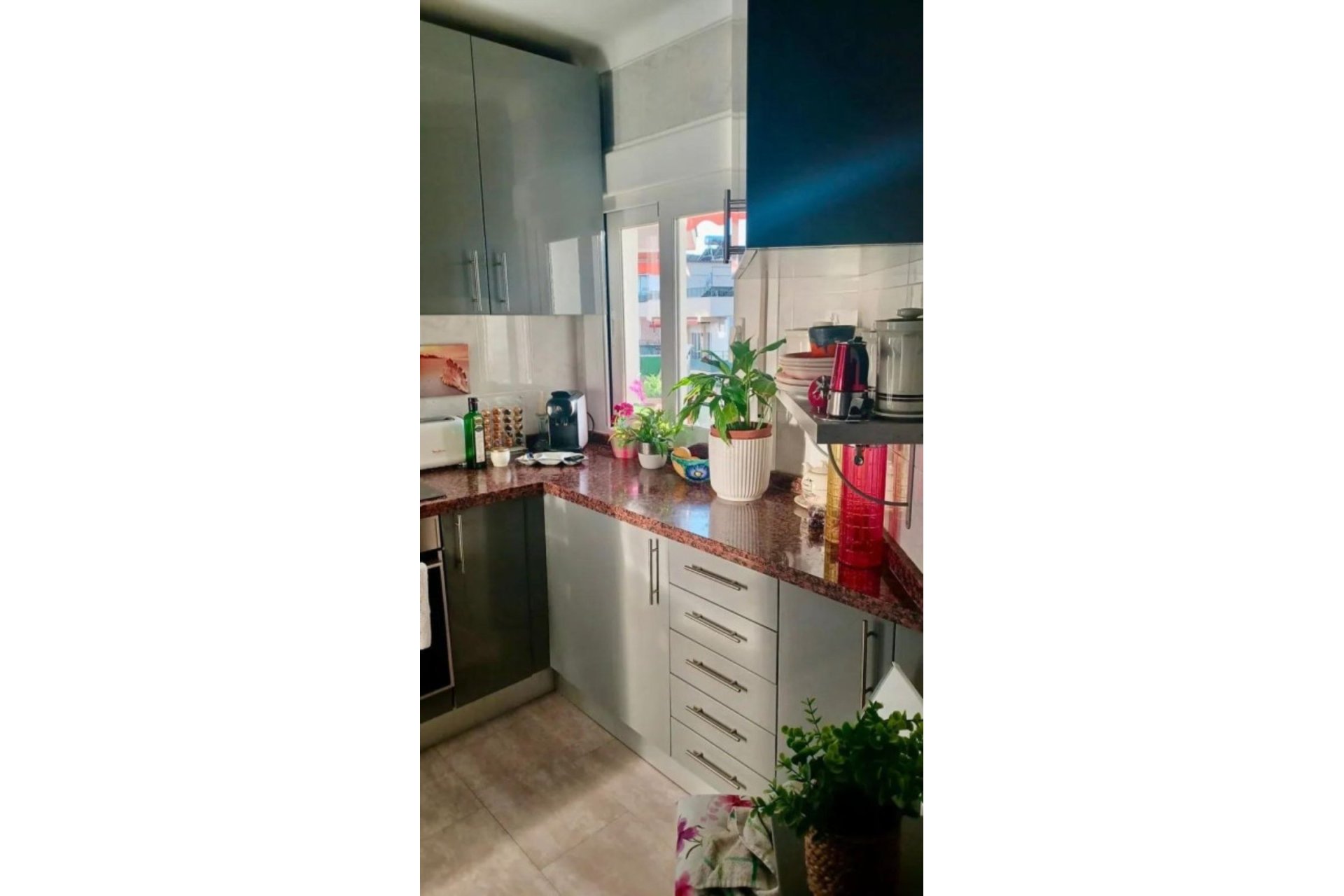 Resale - Apartment - Middle Floor Apartment - Marbella - Marbella Centro