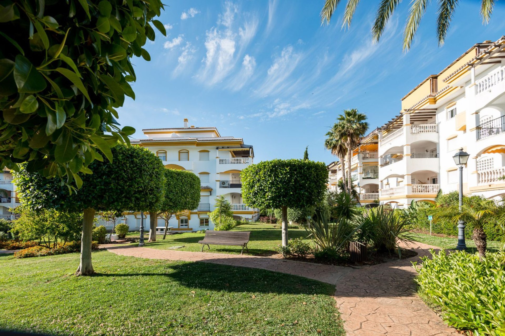 Resale - Apartment - Middle Floor Apartment - Marbella - Marbella Centro