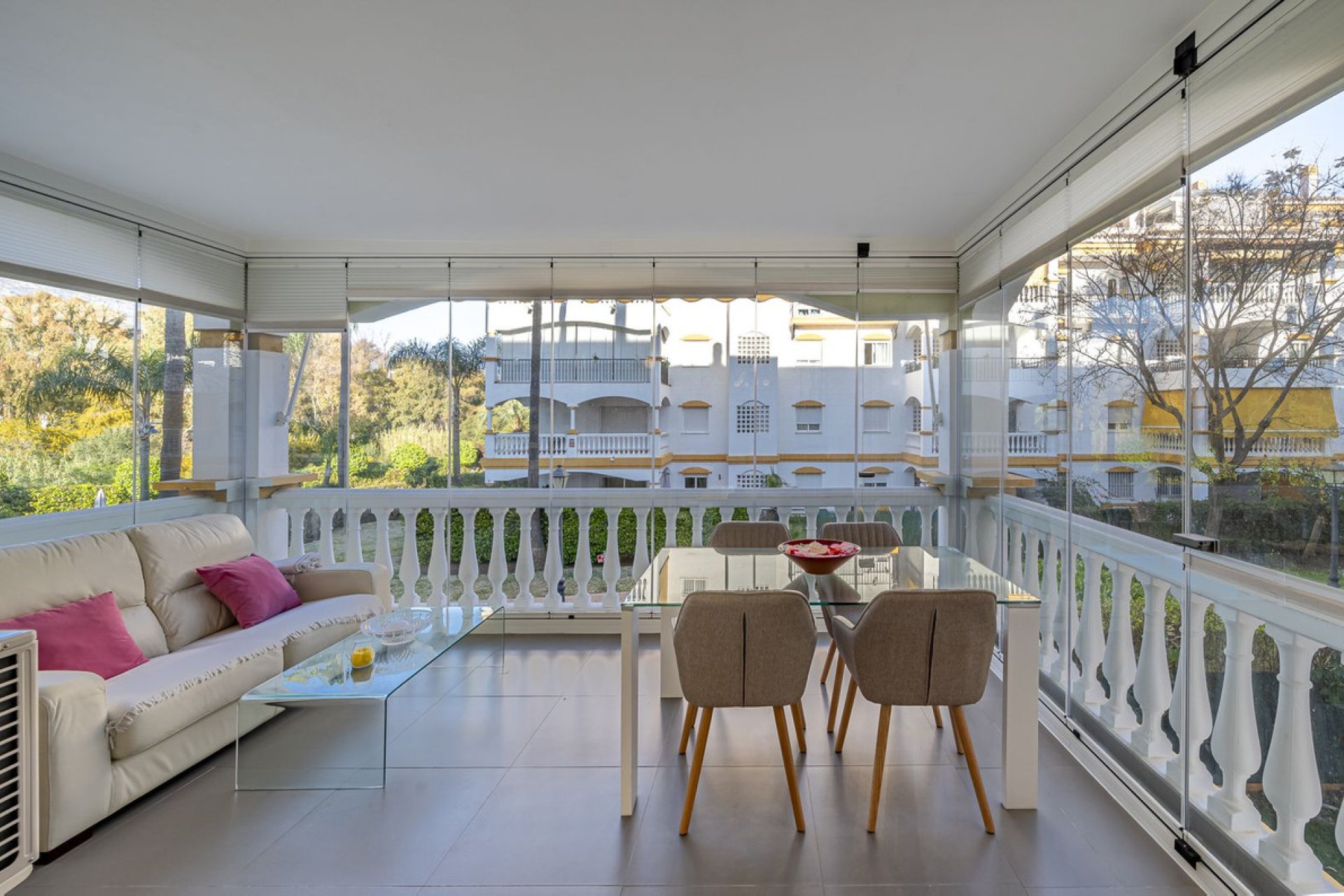 Resale - Apartment - Middle Floor Apartment - Marbella - Marbella Centro