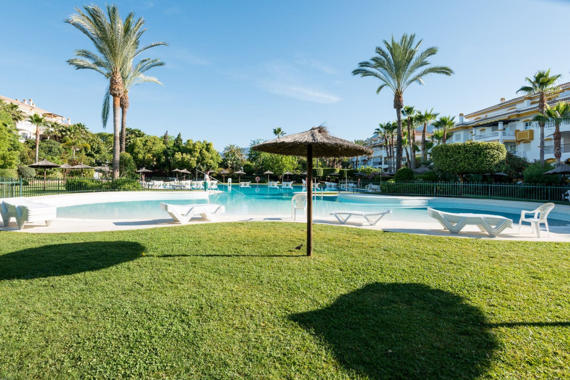 Resale - Apartment - Middle Floor Apartment - Marbella - Marbella Centro