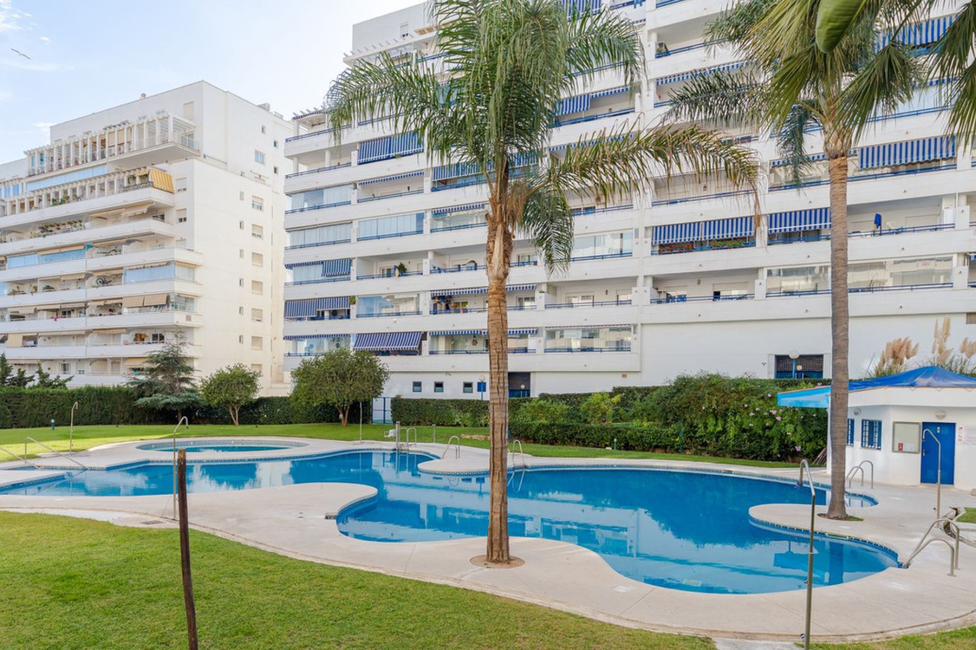 Resale - Apartment - Middle Floor Apartment - Marbella - Marbella Centro