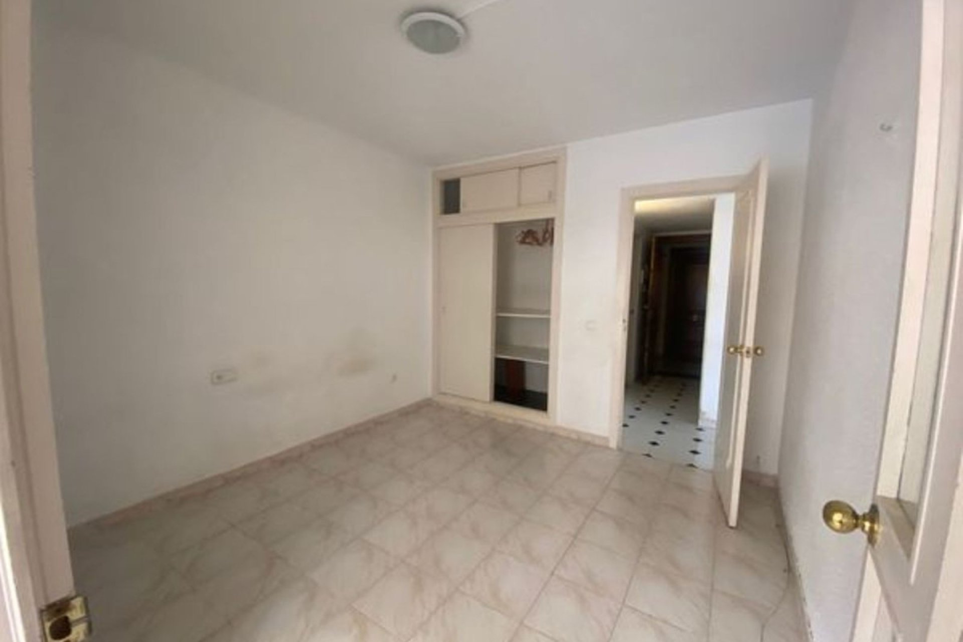 Resale - Apartment - Middle Floor Apartment - Marbella - Marbella Centro