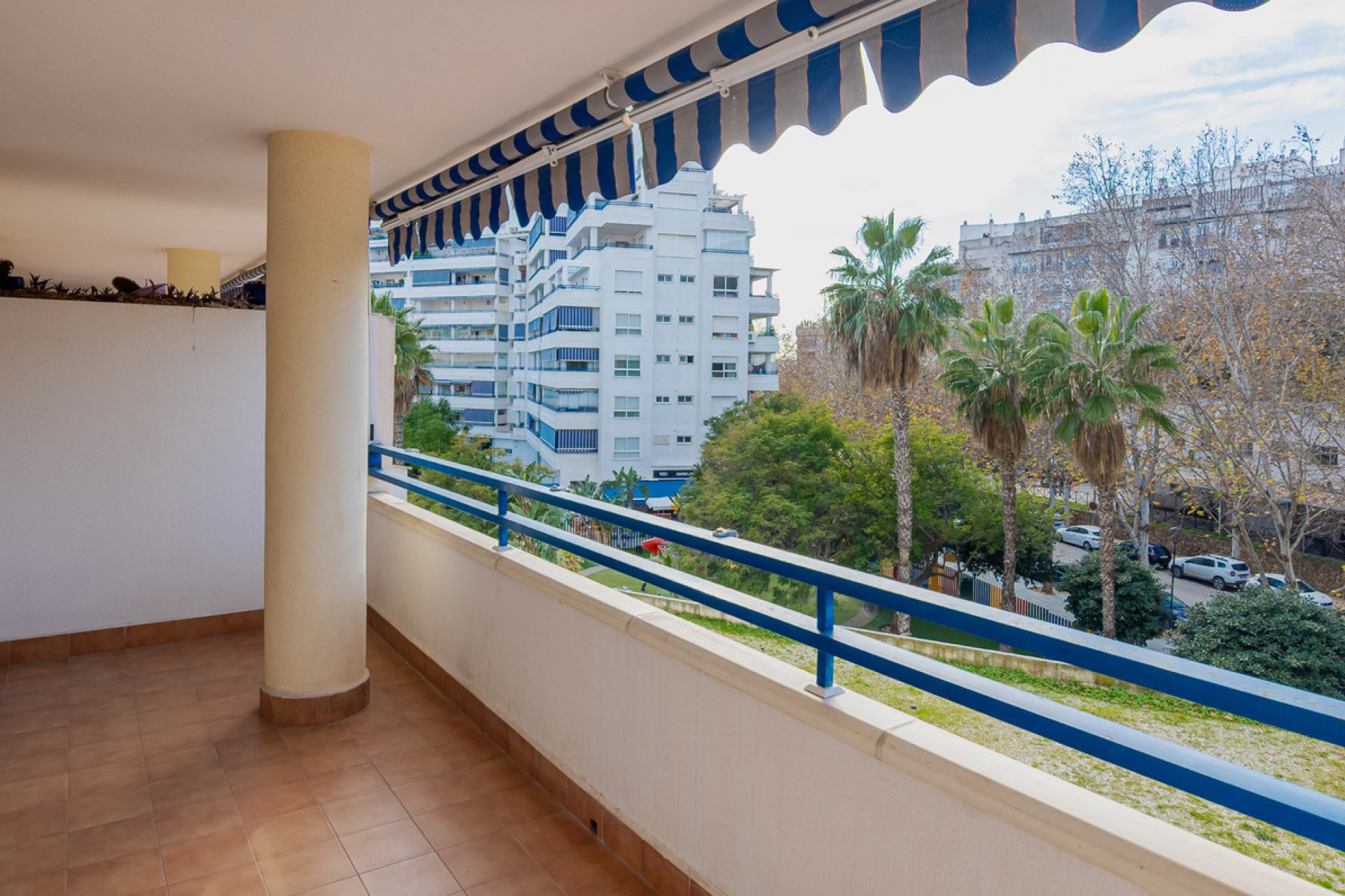 Resale - Apartment - Middle Floor Apartment - Marbella - Marbella Centro