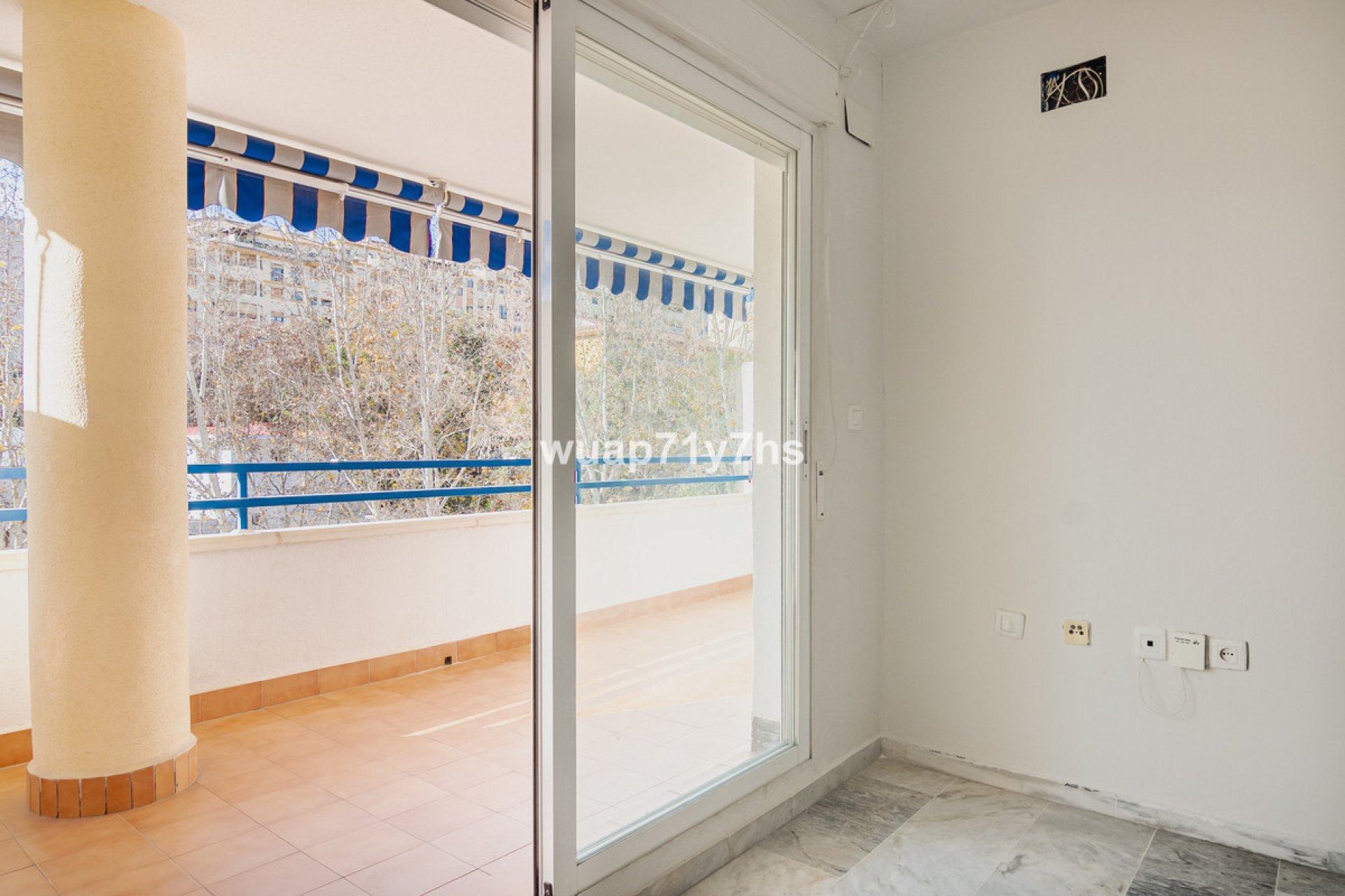 Resale - Apartment - Middle Floor Apartment - Marbella - Marbella Centro