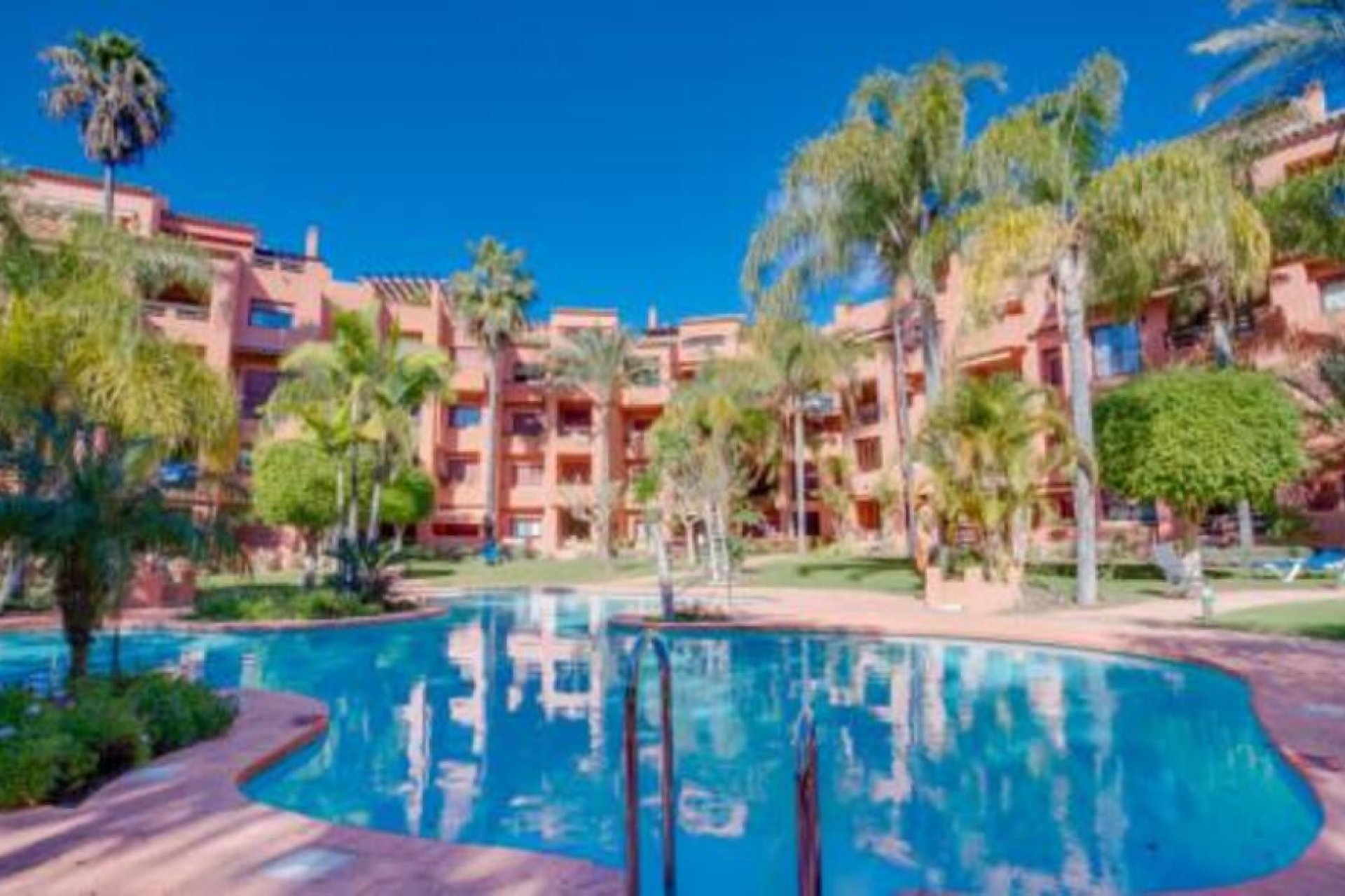 Resale - Apartment - Middle Floor Apartment - Marbella - Marbella Centro