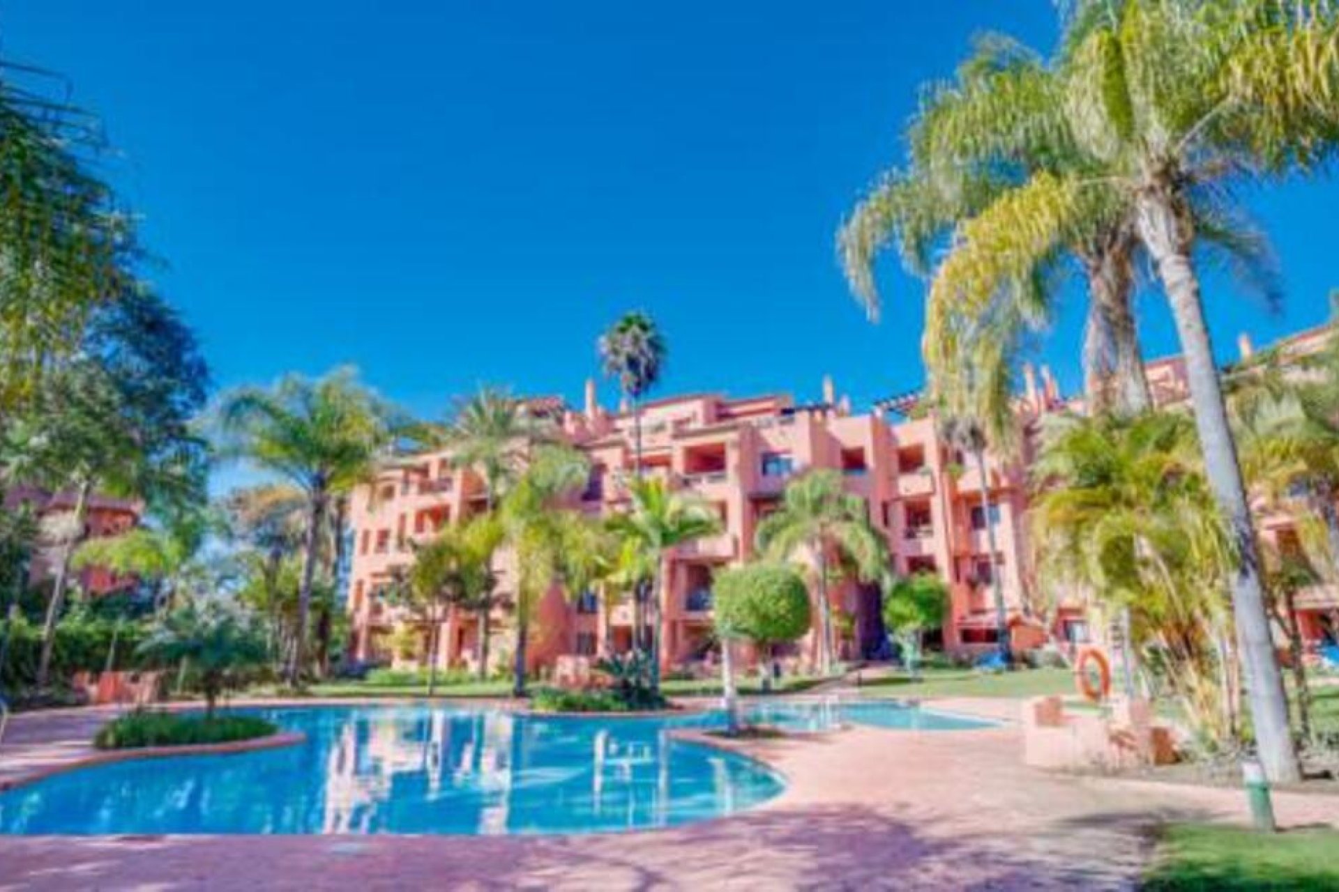 Resale - Apartment - Middle Floor Apartment - Marbella - Marbella Centro