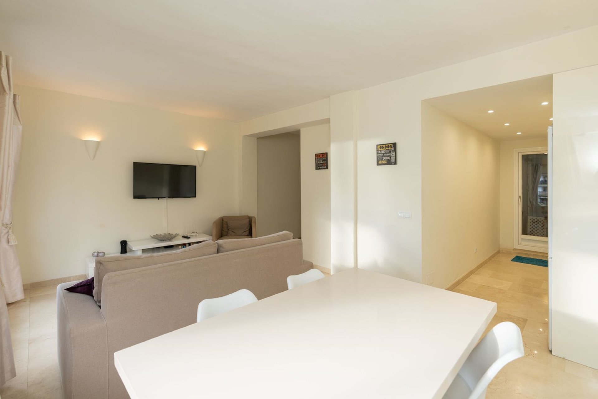 Resale - Apartment - Middle Floor Apartment - Marbella - Marbella Centro