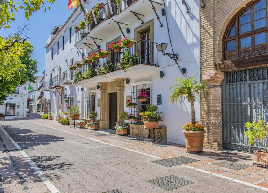 Resale - Apartment - Middle Floor Apartment - Marbella - Marbella Centro