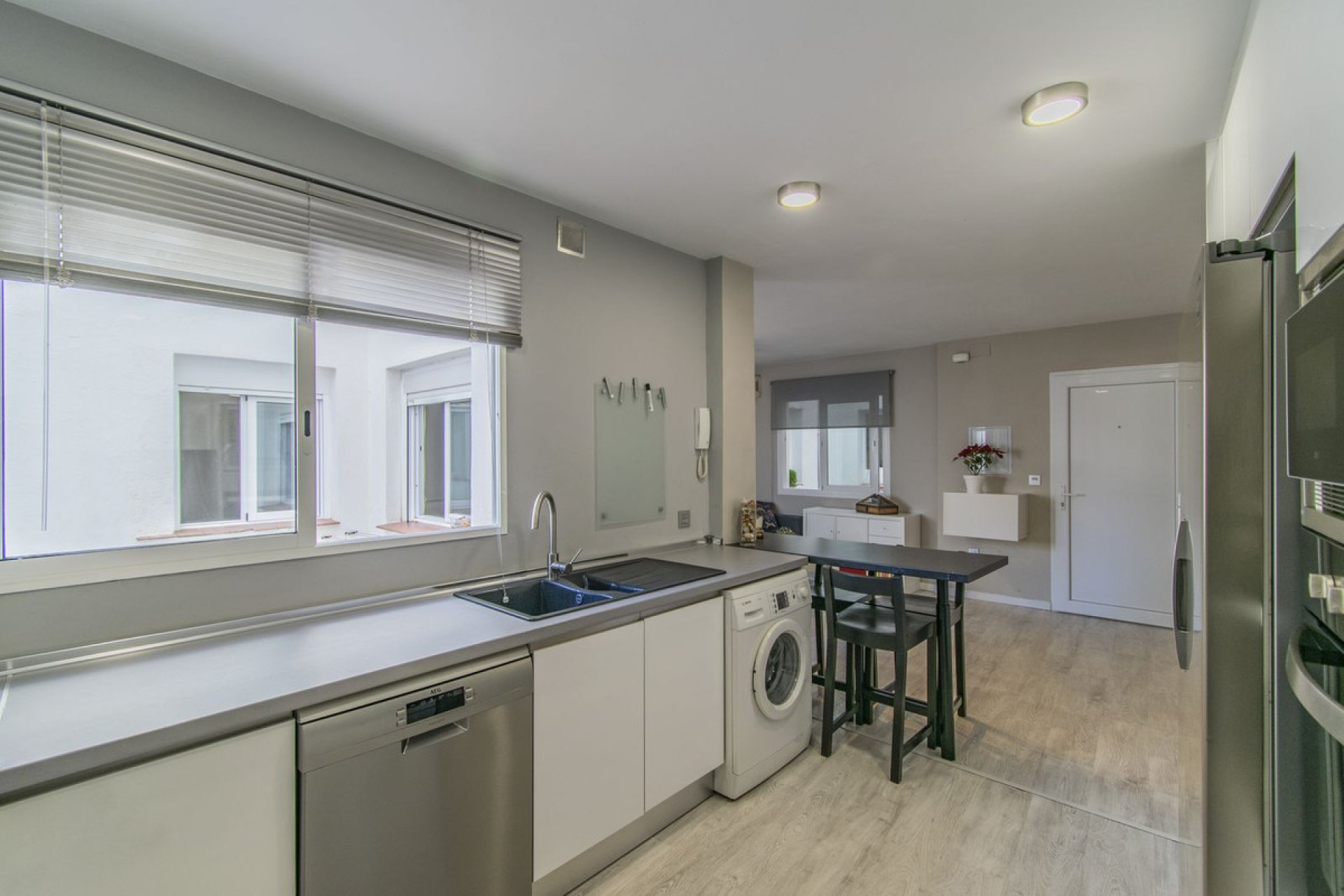 Resale - Apartment - Middle Floor Apartment - Marbella - Marbella Centro