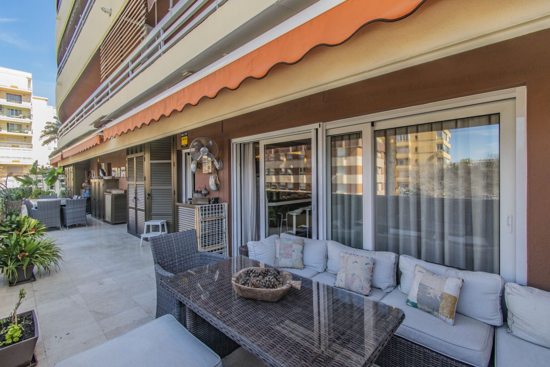 Resale - Apartment - Middle Floor Apartment - Marbella - Marbella Centro