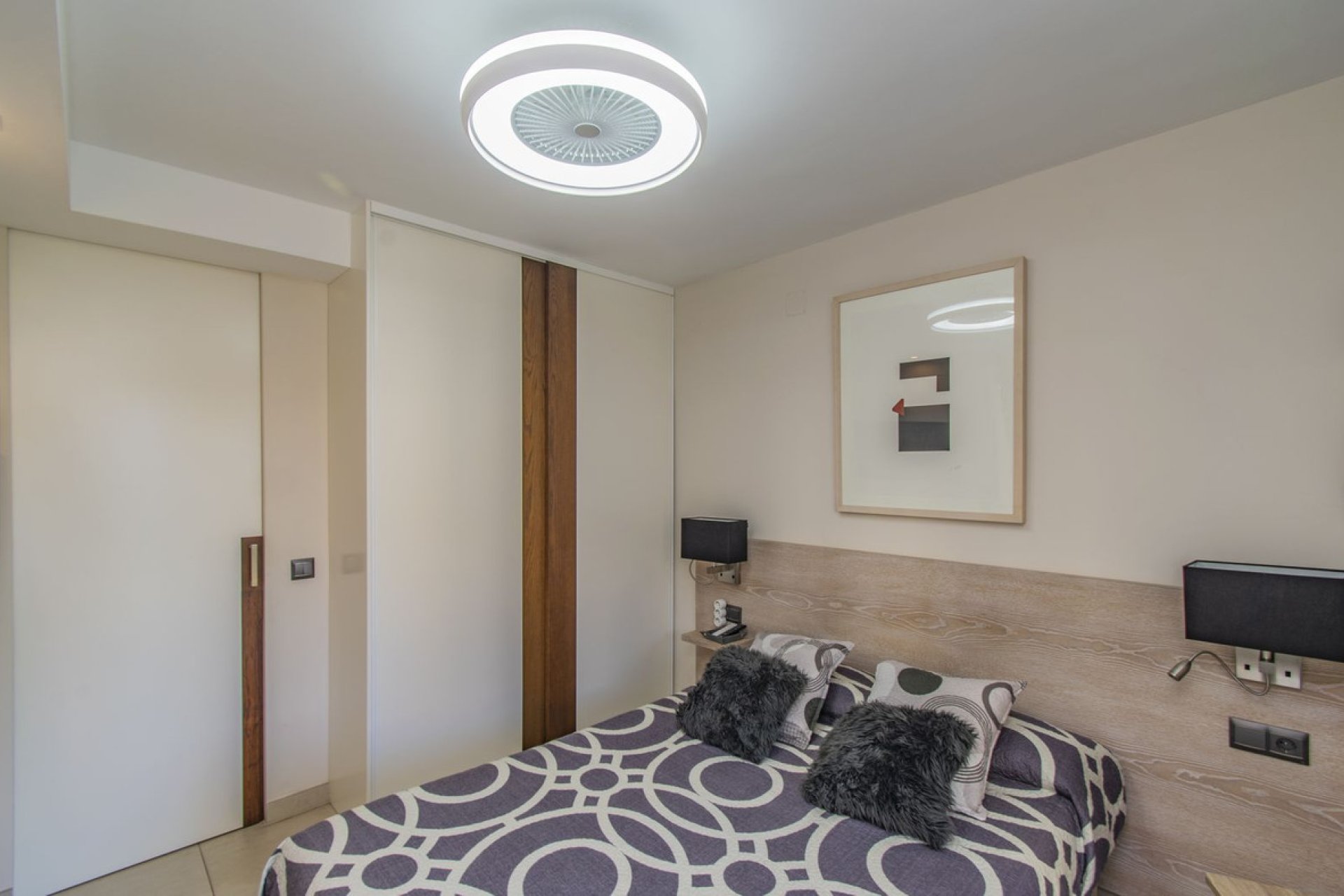 Resale - Apartment - Middle Floor Apartment - Marbella - Marbella Centro