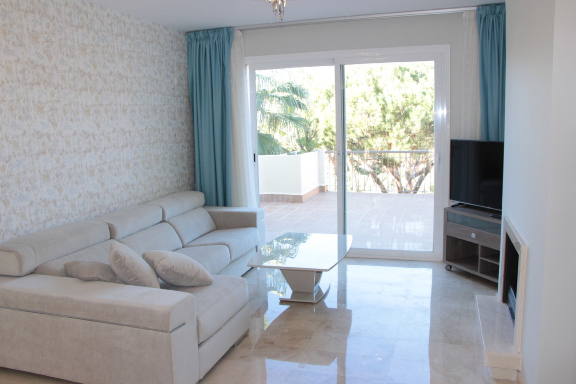 Resale - Apartment - Middle Floor Apartment - Marbella - Marbella Centro