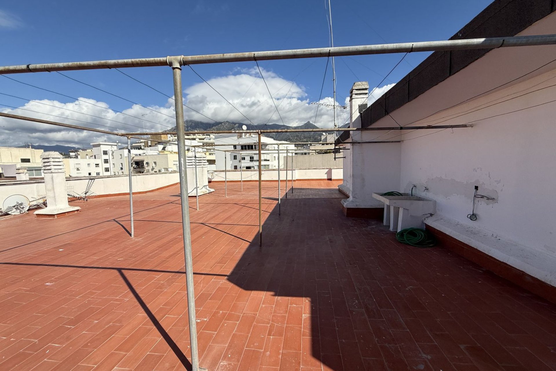 Resale - Apartment - Middle Floor Apartment - Marbella - Marbella Centro