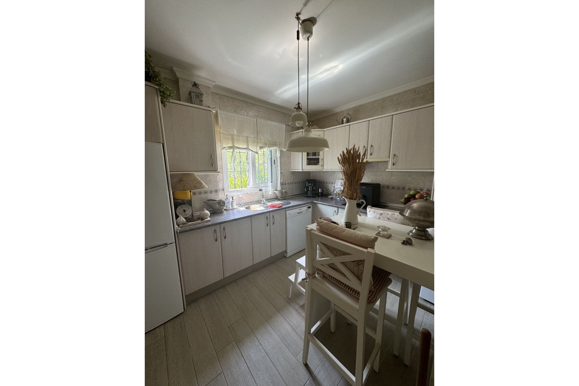 Resale - Apartment - Middle Floor Apartment - Marbella - Marbella Centro