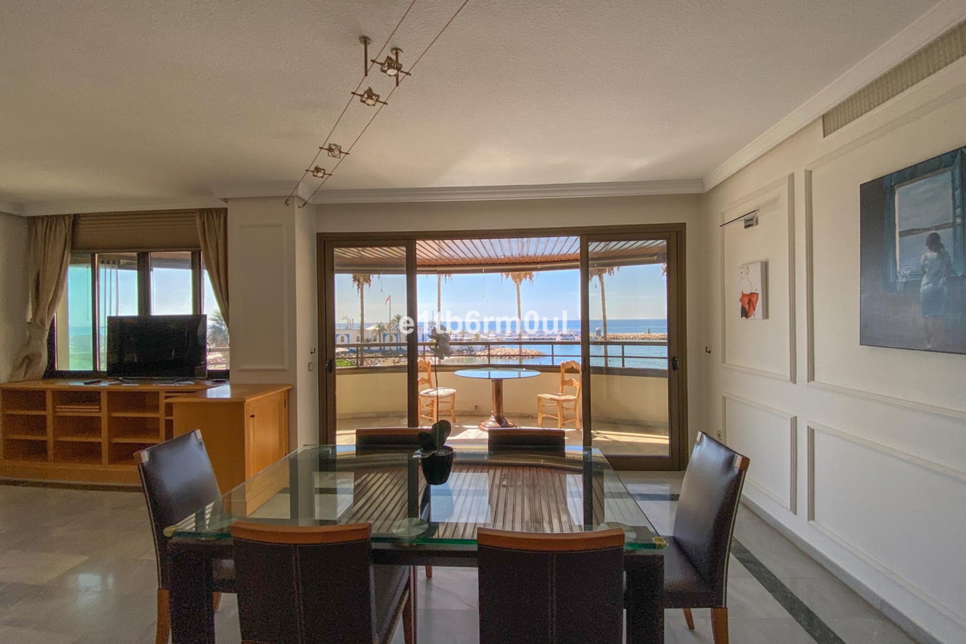 Resale - Apartment - Middle Floor Apartment - Marbella - Marbella Centro