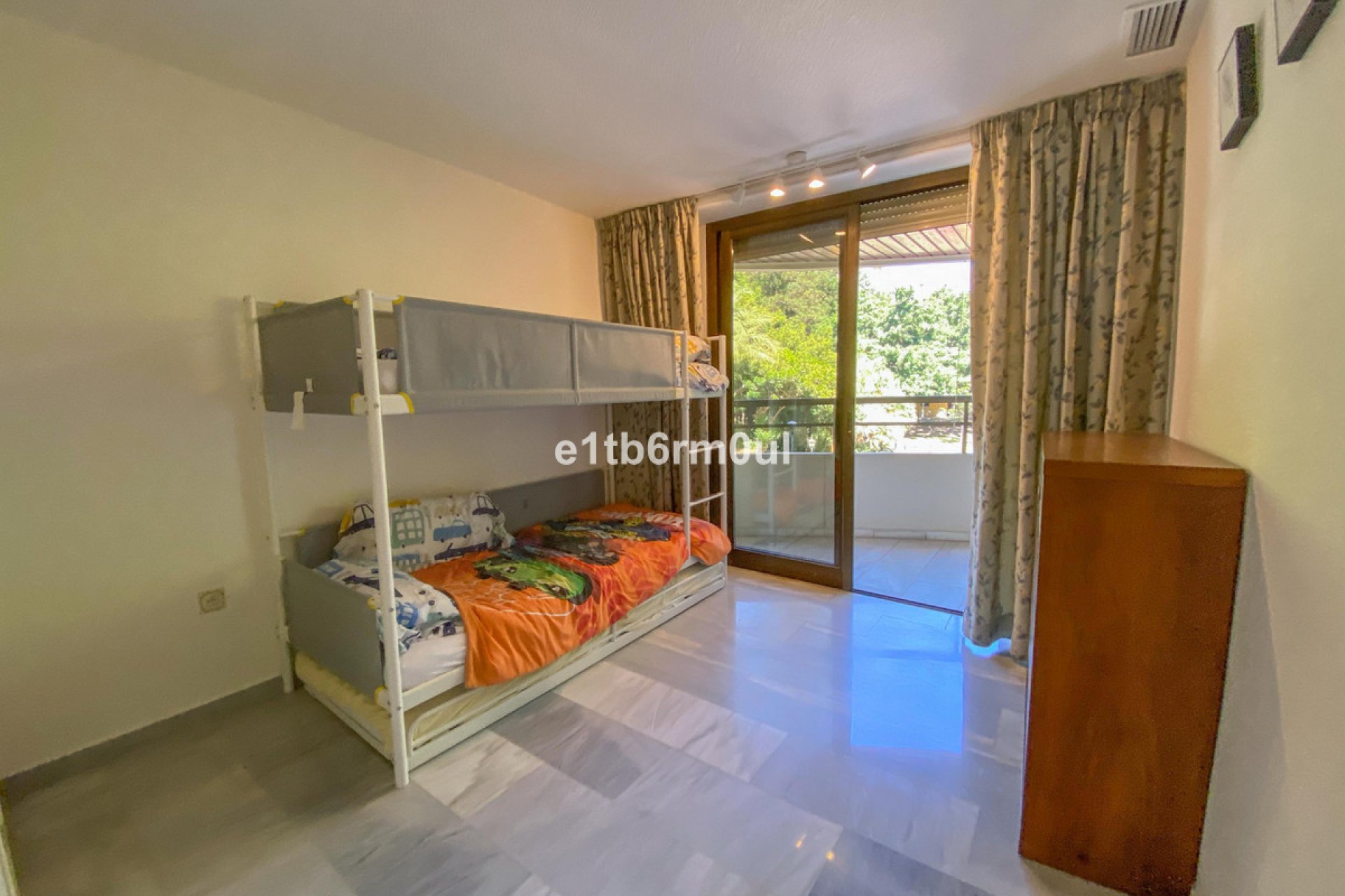 Resale - Apartment - Middle Floor Apartment - Marbella - Marbella Centro