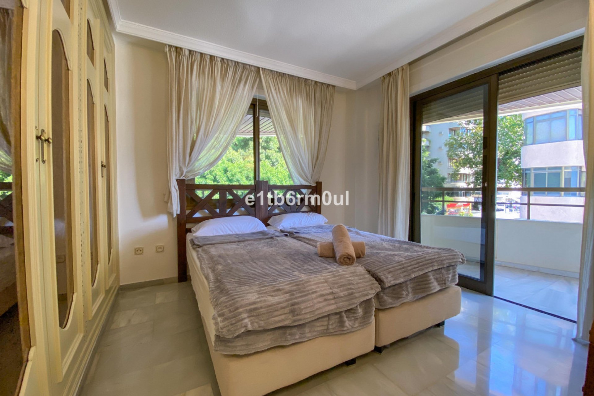 Resale - Apartment - Middle Floor Apartment - Marbella - Marbella Centro