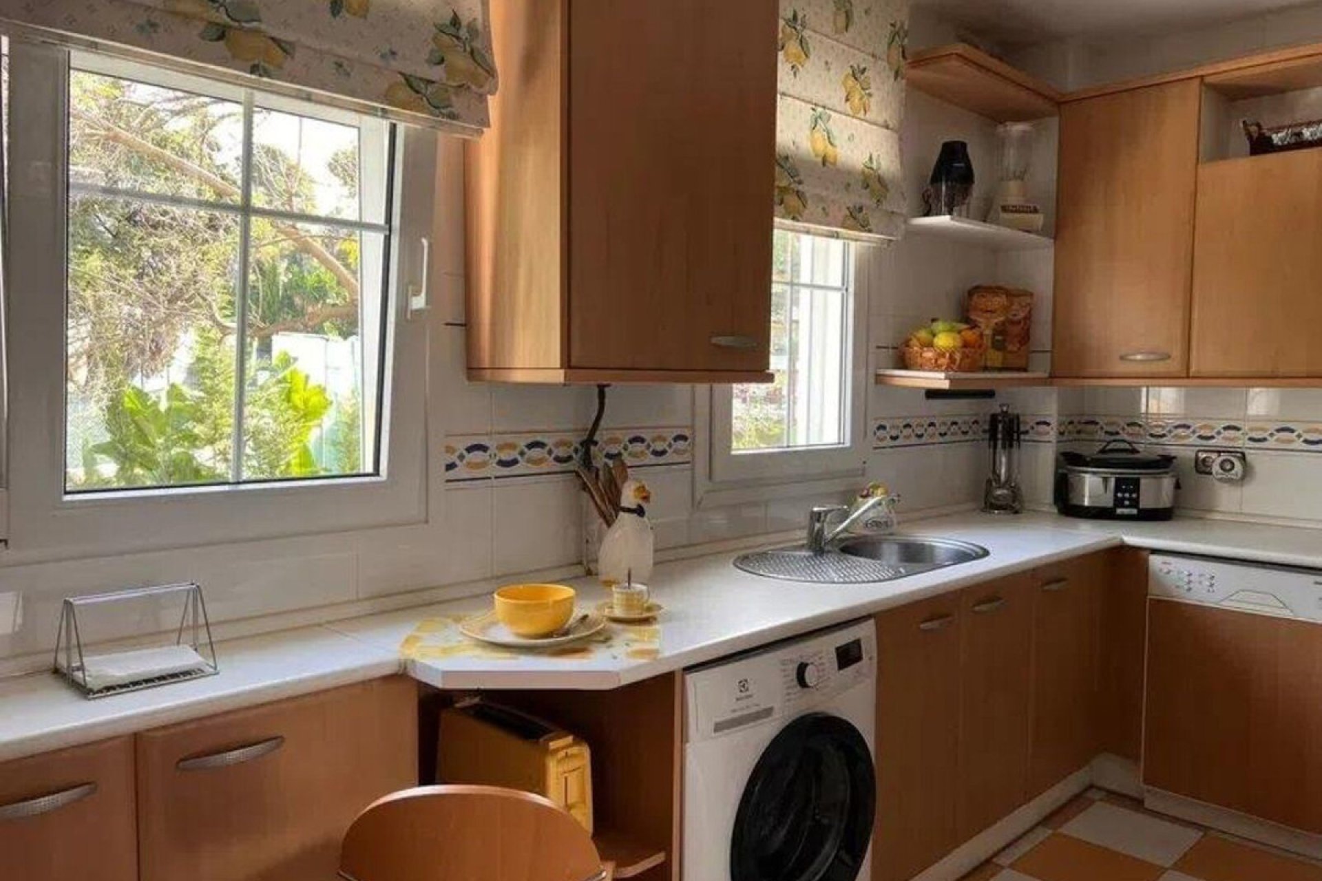 Resale - Apartment - Middle Floor Apartment - Marbella - Marbella Centro