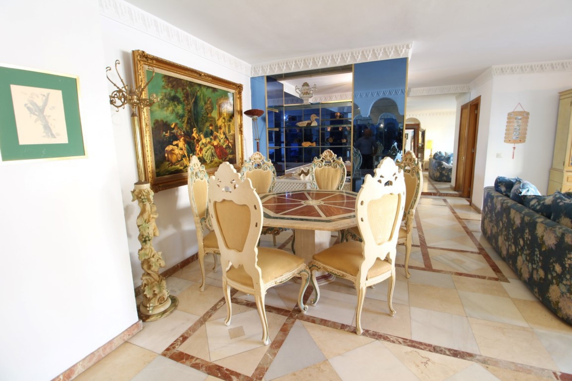 Resale - Apartment - Middle Floor Apartment - Marbella - Marbella Centro