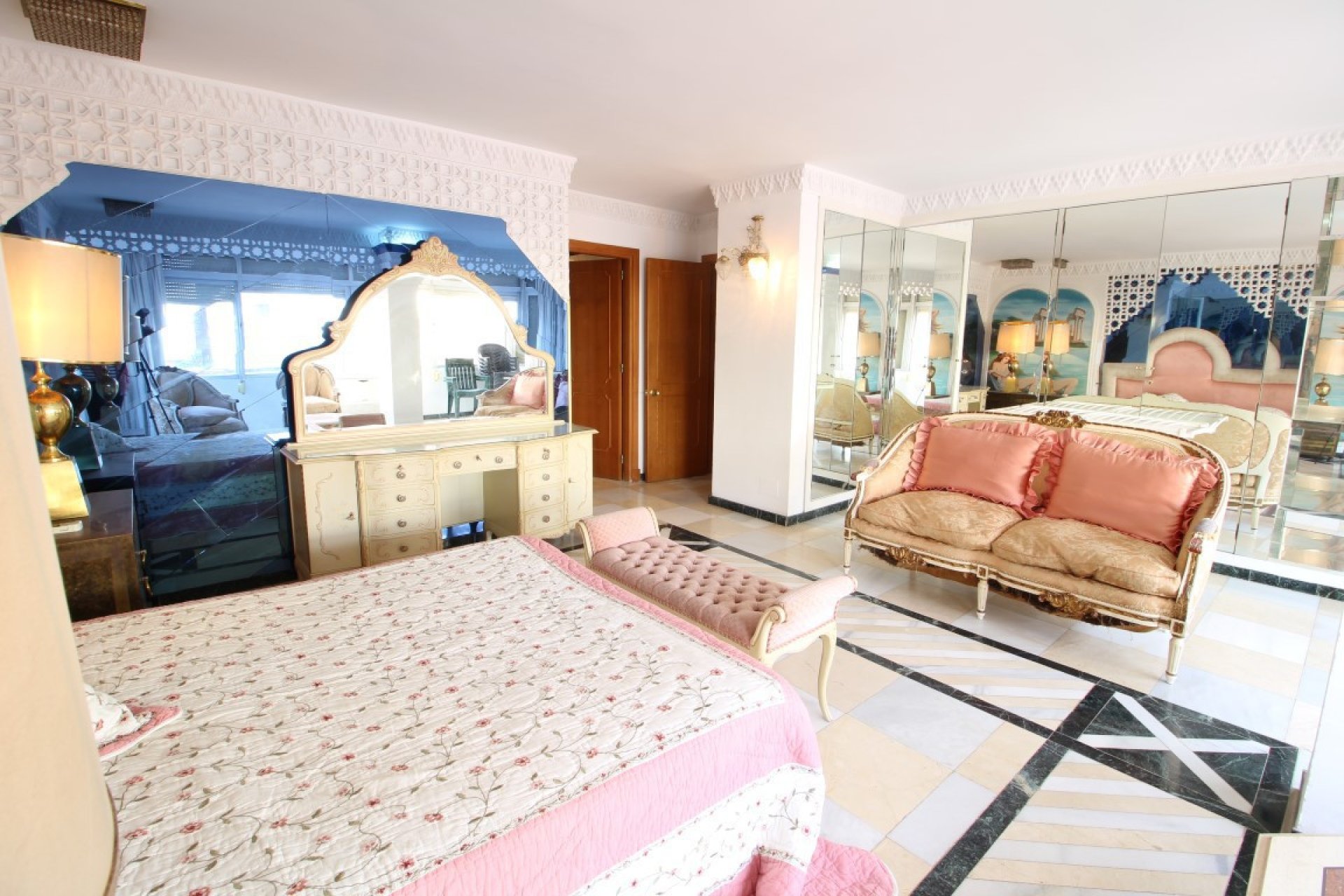 Resale - Apartment - Middle Floor Apartment - Marbella - Marbella Centro