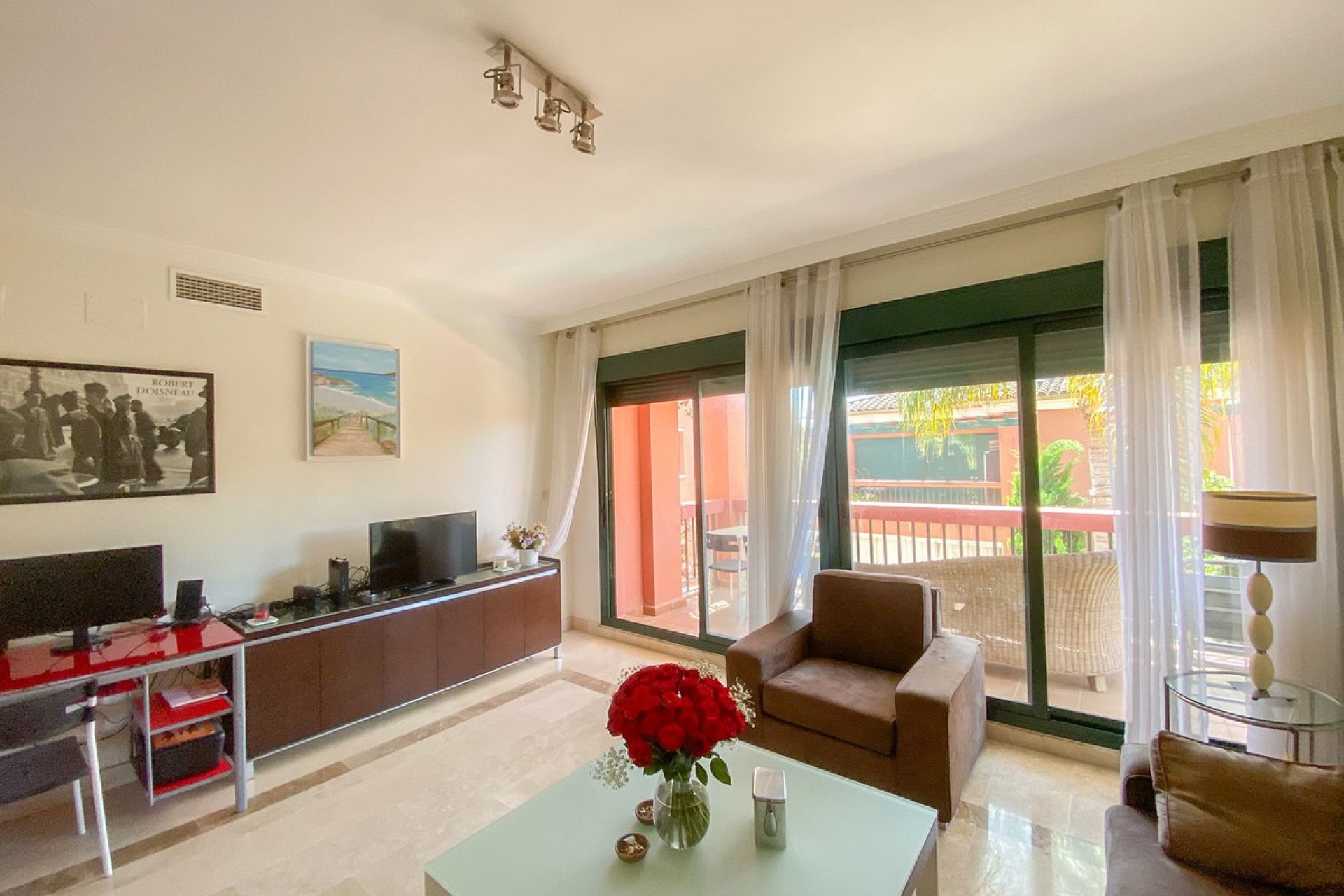 Resale - Apartment - Middle Floor Apartment - Marbella - Marbesa