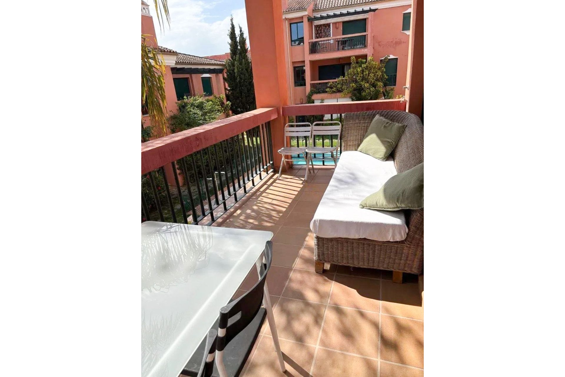 Resale - Apartment - Middle Floor Apartment - Marbella - Marbesa